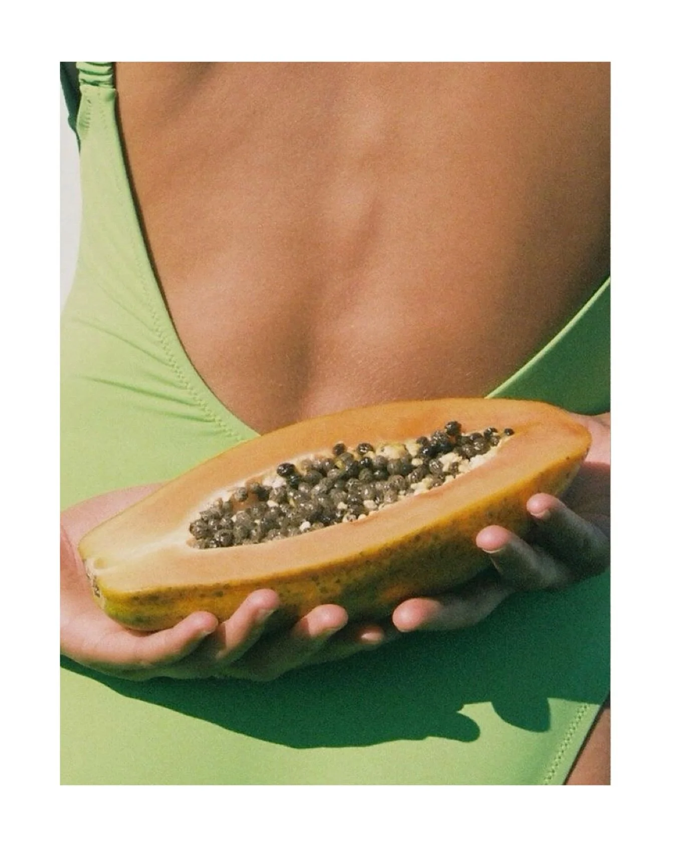 Enzymes to gently resurface. Antioxidants to protect. 
A ritual of ripe renewal for your skin.
Skin food, Maui made 🤍
.
.
.
⠀⠀⠀⠀⠀⠀⠀⠀⠀
#SunKissedSkin #PapayaPolish #HawaiiSkincare