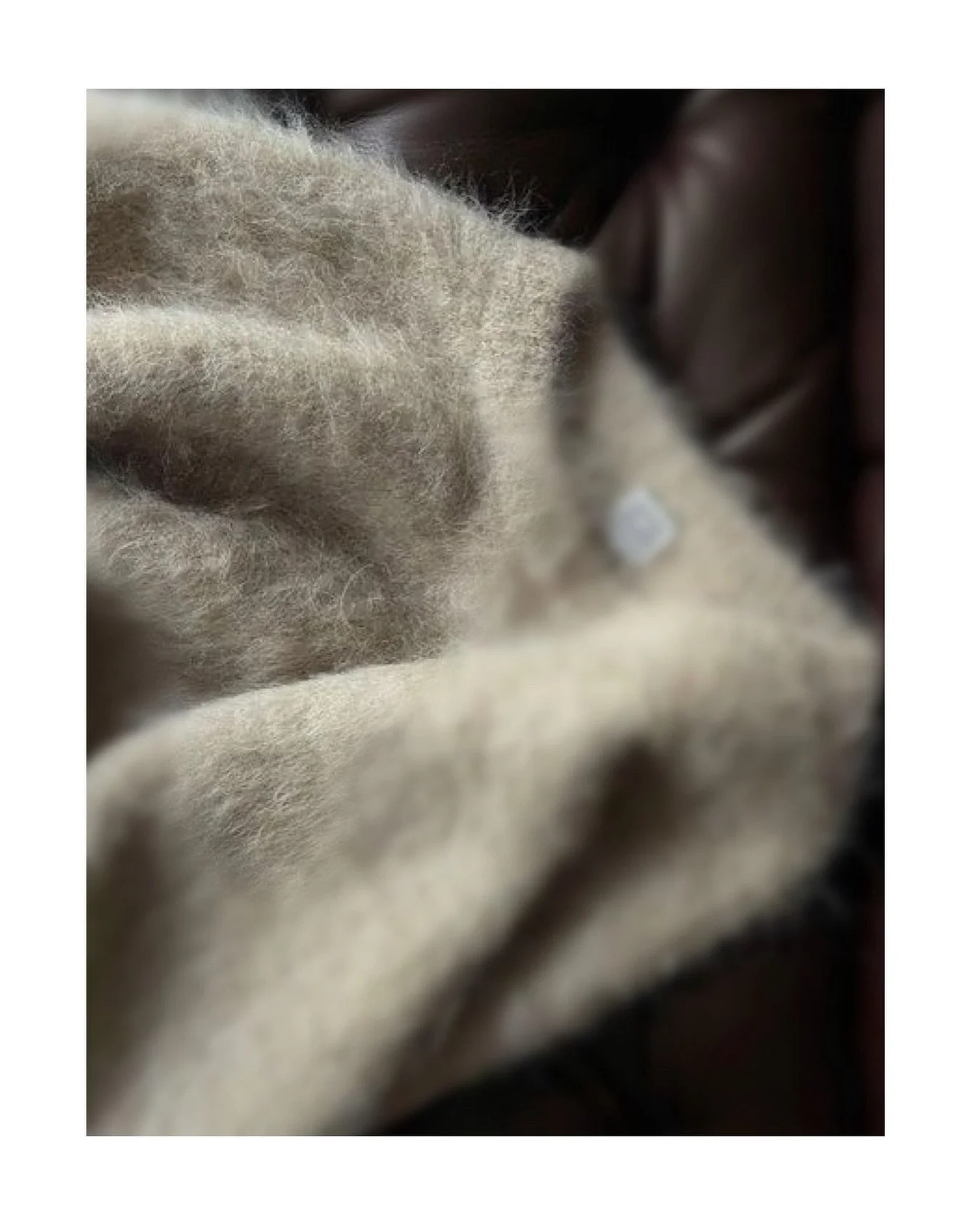 It&rsquo;s sweater weather in Hawai&rsquo;i ~ 
What are you doing to stay snug🤍