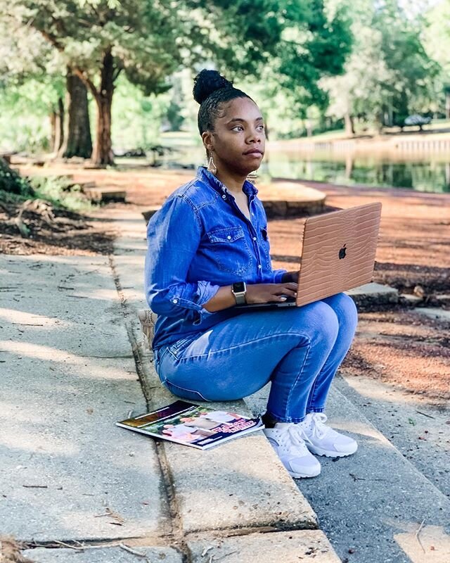 Who has multitasking down to a science? 🙋🏾&zwj;♀️ I feel like most woman today are multitaskers. I&rsquo;m literally working on 5 projects at the moment.
⠀⠀⠀⠀⠀⠀⠀⠀⠀⠀⠀⠀
If I had $1 for every time some ask me &ldquo;girl how do you do everything you d