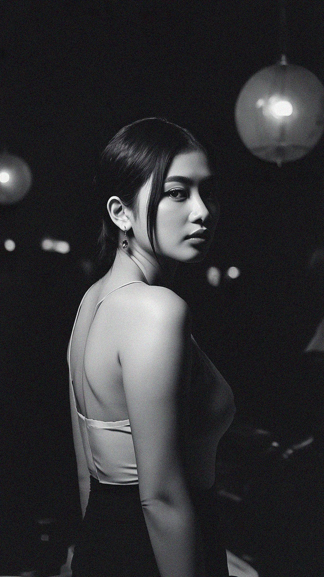 AI monochrome fashion portrait, side view