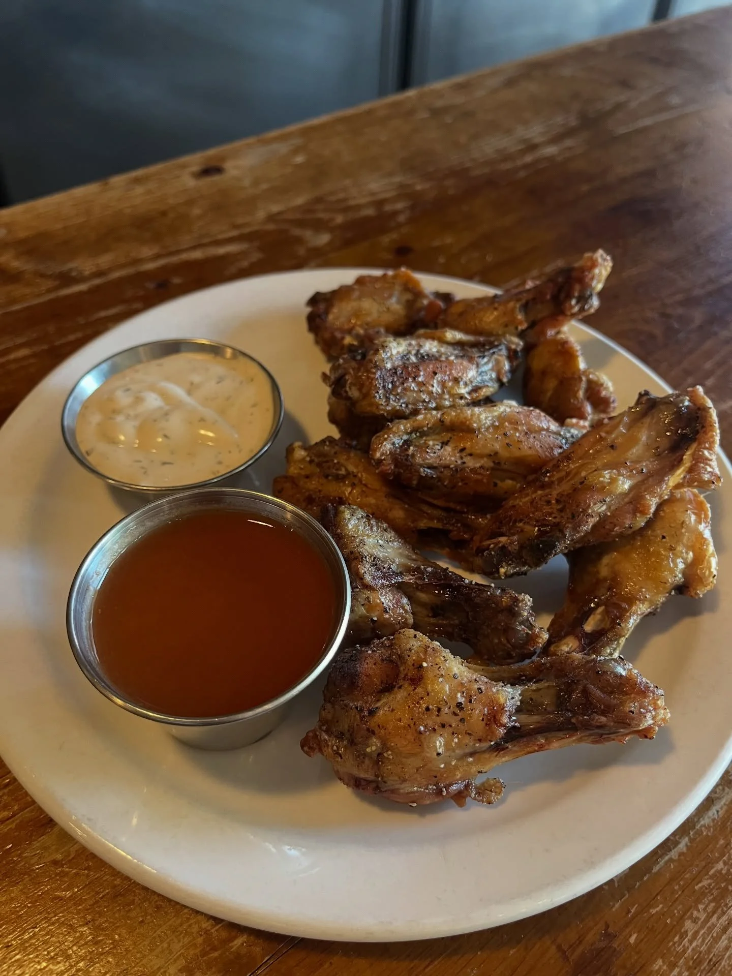 WING WING WING ☎️ 🗯️
Salt and pepper, jerk, hot, sweet sambal (honey + sambal chili sauce), dry Cajun, BBQ, or half and half! 
Served with house-made ranch sauce 😋

$17.00 per pound or $15.00 on Happppy Hour (3-6pm)