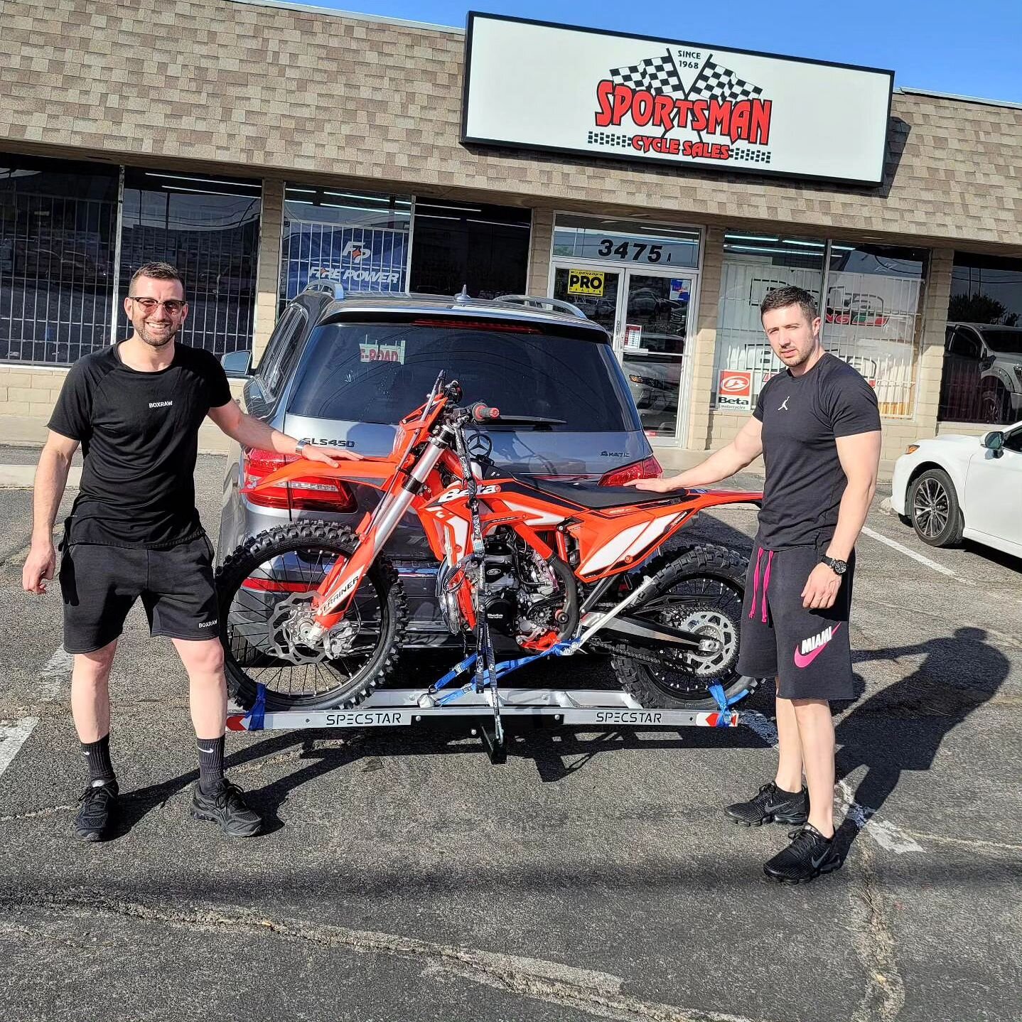 New member of the Beta family taking home a 2023 Beta X-Trainer! 
&bull;
#ride beta #betausa #sportsmancycle #dynamicdirtsuspension #betaxtrainer