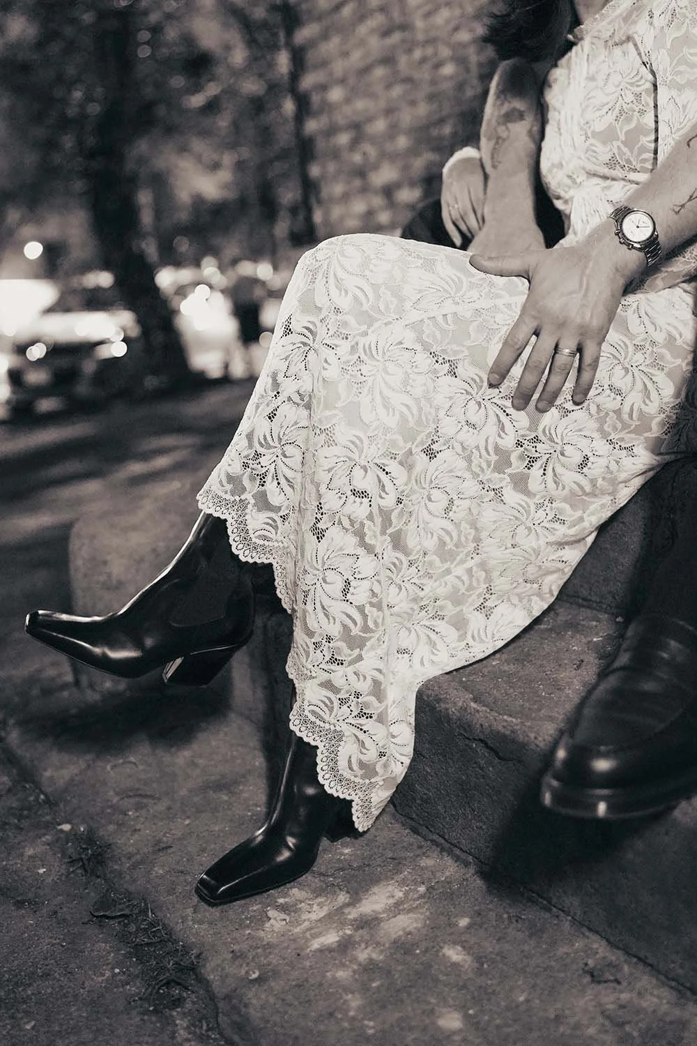 CINEMATIC NIGHT MEXICO CITY COUPLE PHOTOS IN BOHEMIAN ROMA NORTE32.jpg