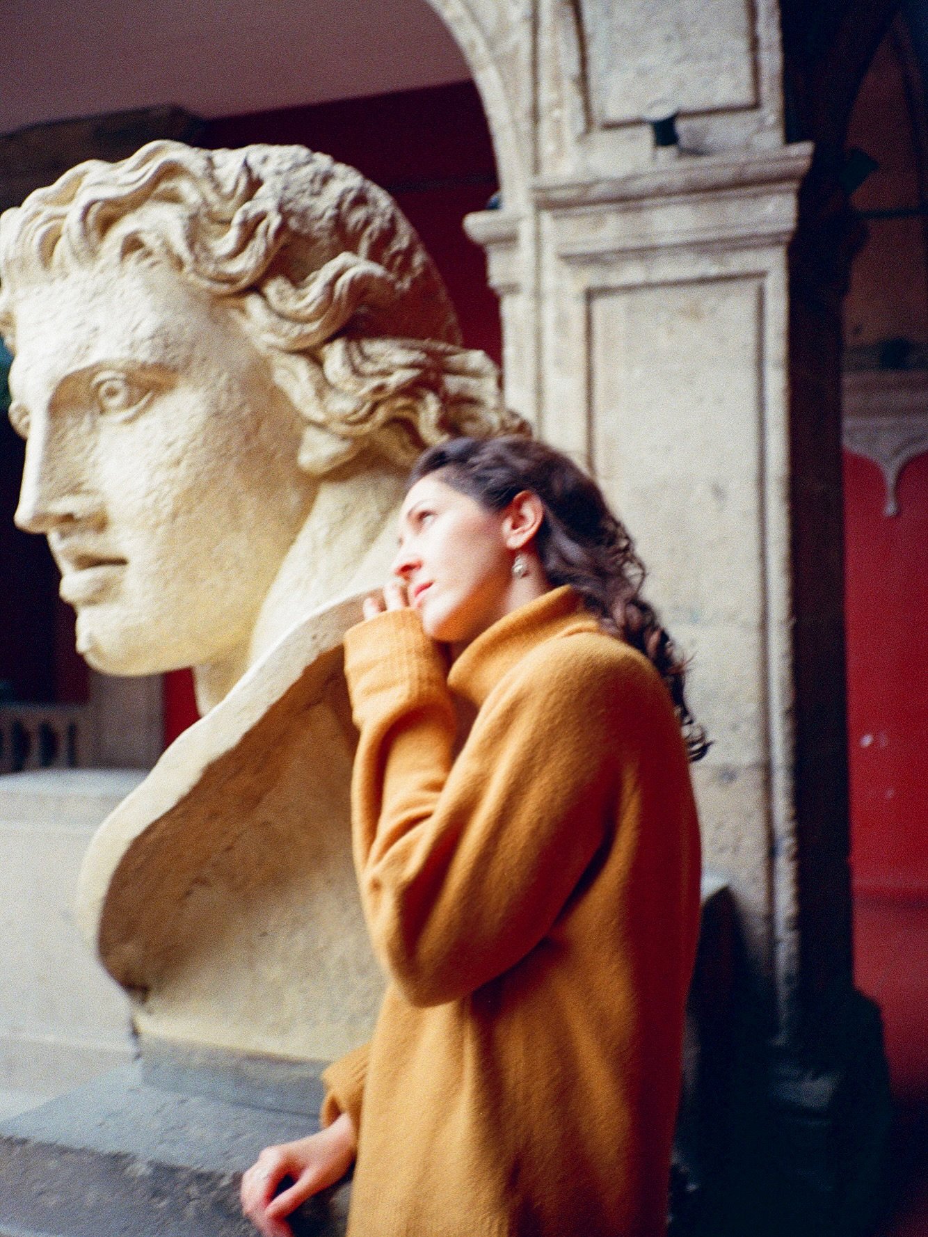 35mm Film 🎞️ y mi querido CDMX
.
.
.
#analogphotography #filmphotography #35mmfilm #shootfilm #filmmexico girlonfilm portraitonfilm museumportrait artportrait cinematicportrait editorialportrait moodyportrait museumphotography filmmexico disparafilm