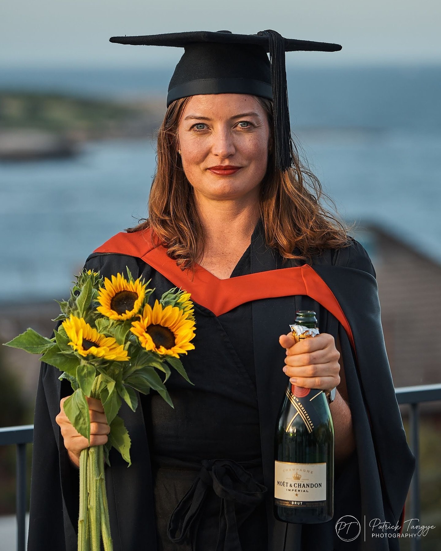 Something to celebrate? Then pop the champagne and give me a call. 

#Graduation #Portrait #GraduationPortrait #GraduationPhotography #PortraitPhotography #LightAndTangyePhotography #PopTheChampagne #SydneyPhotographer #CoogeePhotographer #EasternSub