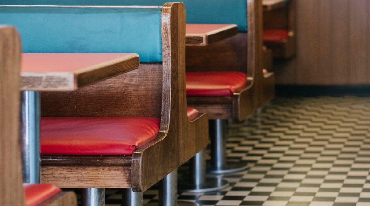 How Classic Country Helped This Server Refrain From Burning It All to the Ground