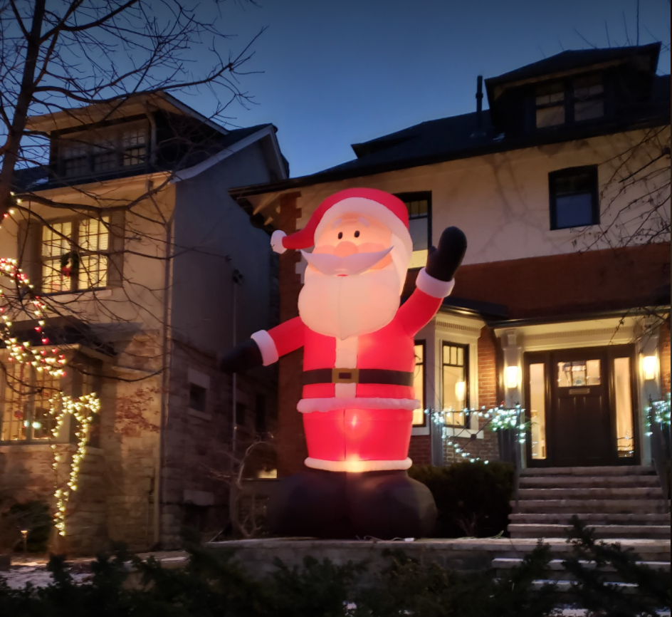  This Santa really outdid himself this year! 
