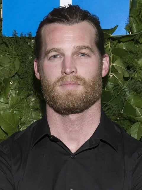 Eh Material: Jared Keeso is busy