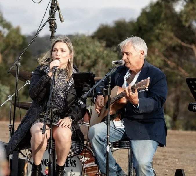 “Larsen &amp; Young” Musical Duet