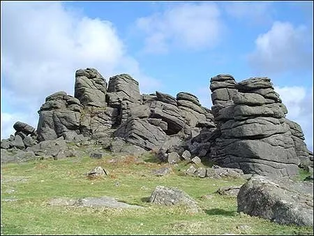 Hound tor devon.jpg