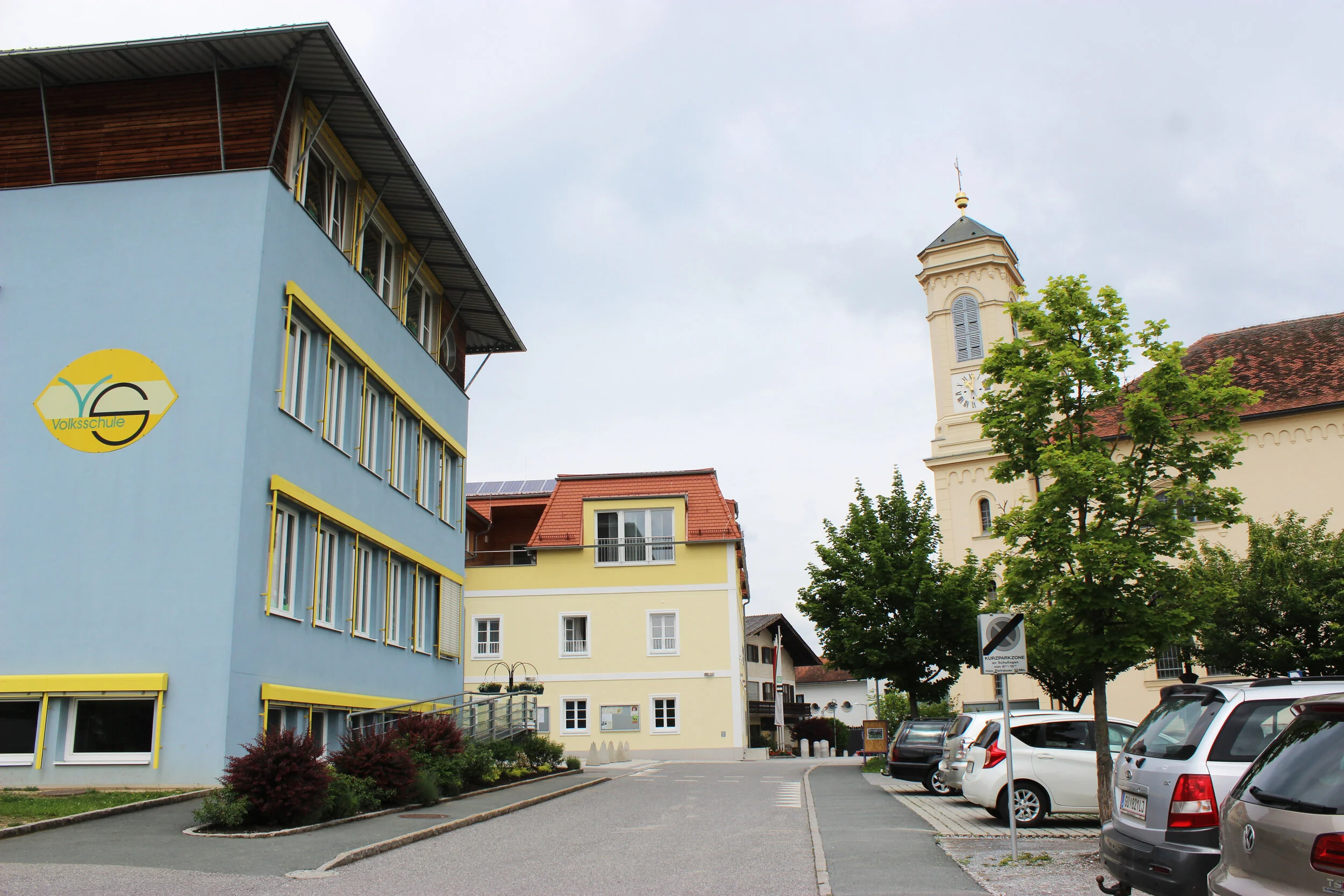 Volksschule & Gemeindeamt