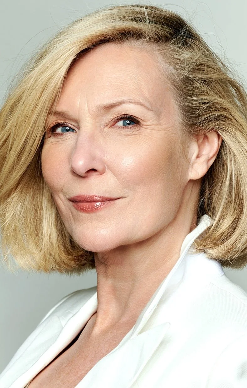 Dené Moore - Headshot _websize.jpg