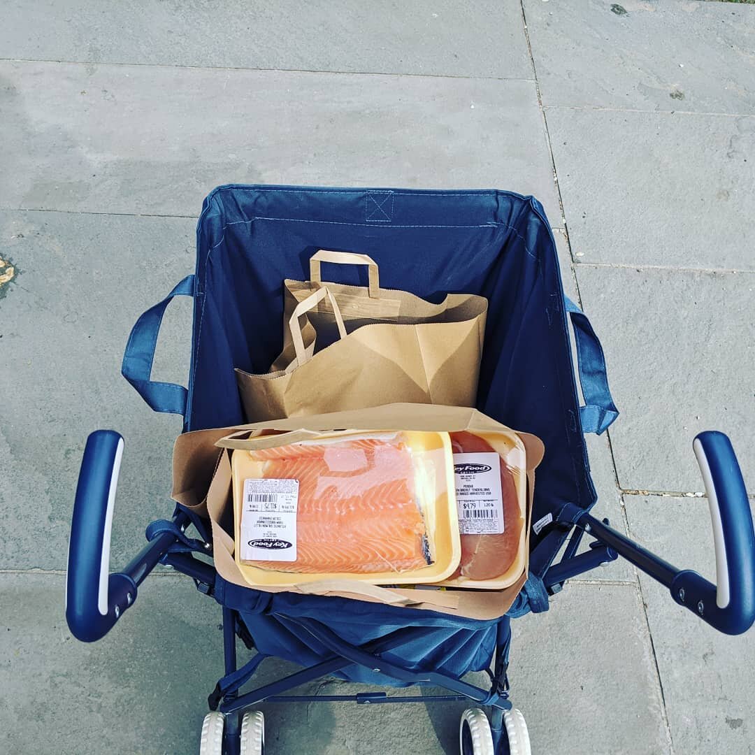 It's a great weekend to help a neighbor get groceries for the week 😊 (and get your daily walk in! 🌱).

If you've got time to help a neighbor out, get in touch  through Instagram or email and we'll set you up ASAP! 🎉

#mutualaid 
#nycmutualaid 
#ne