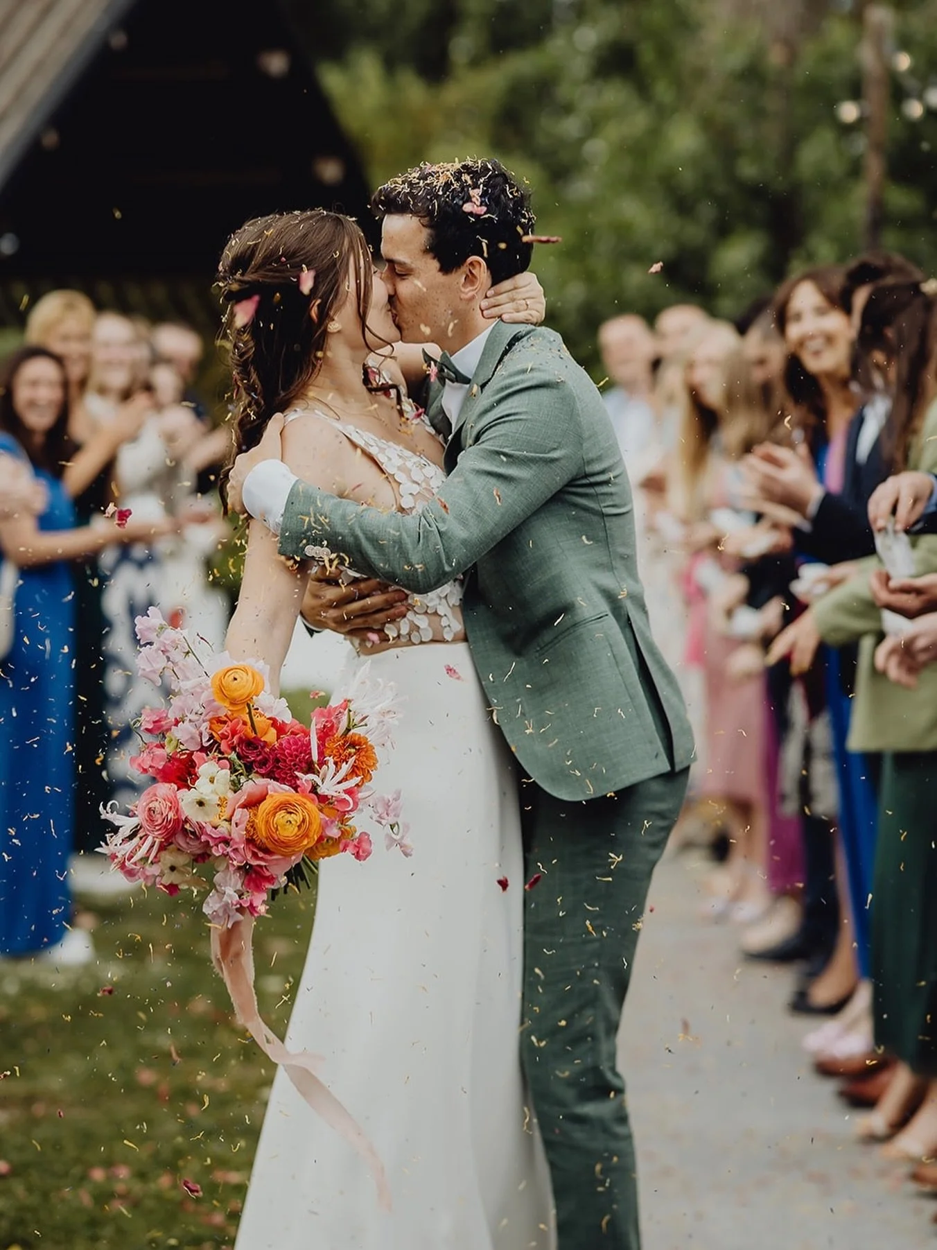 Out of Office

Een oprechte dankjewel aan iedereen die dit jaar met Mary Shoots People heeft meegeleefd, voor jullie vertrouwen, steun, samenwerkingen en alle mooie momenten ✨.

Zonder jullie bestaat mijn bedrijfje niet.

Ik wens jullie prachtige fee