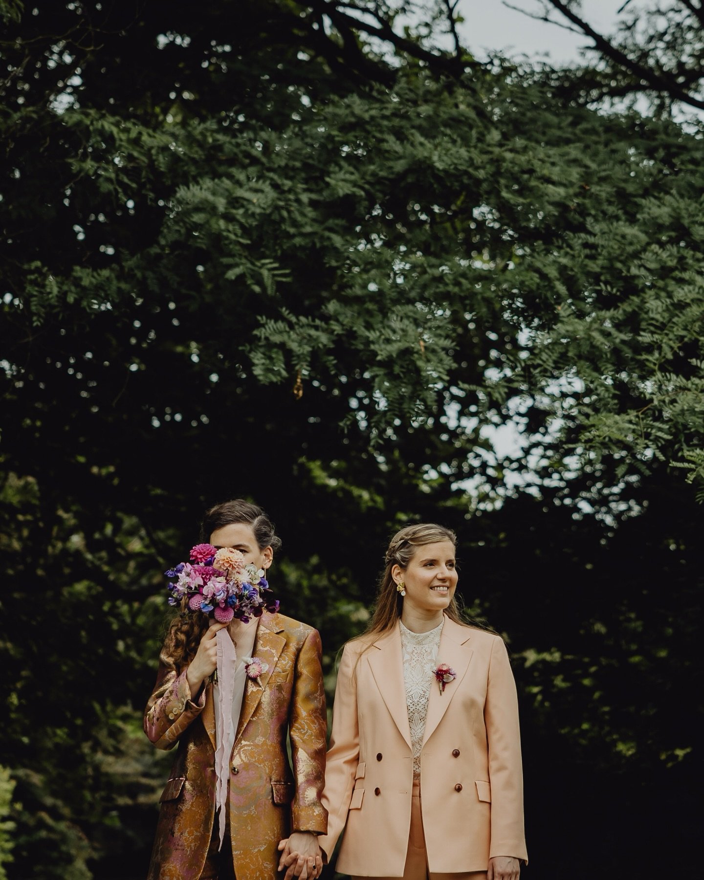 Tomorrow I will be shooting my first wedding of the year. 

Like every year, my ambition is to post more of my previous work (mission failed a few times). 

So, let&rsquo;s start with R + Z. 
The two-day celebration in Brussels. 
The one with the uni