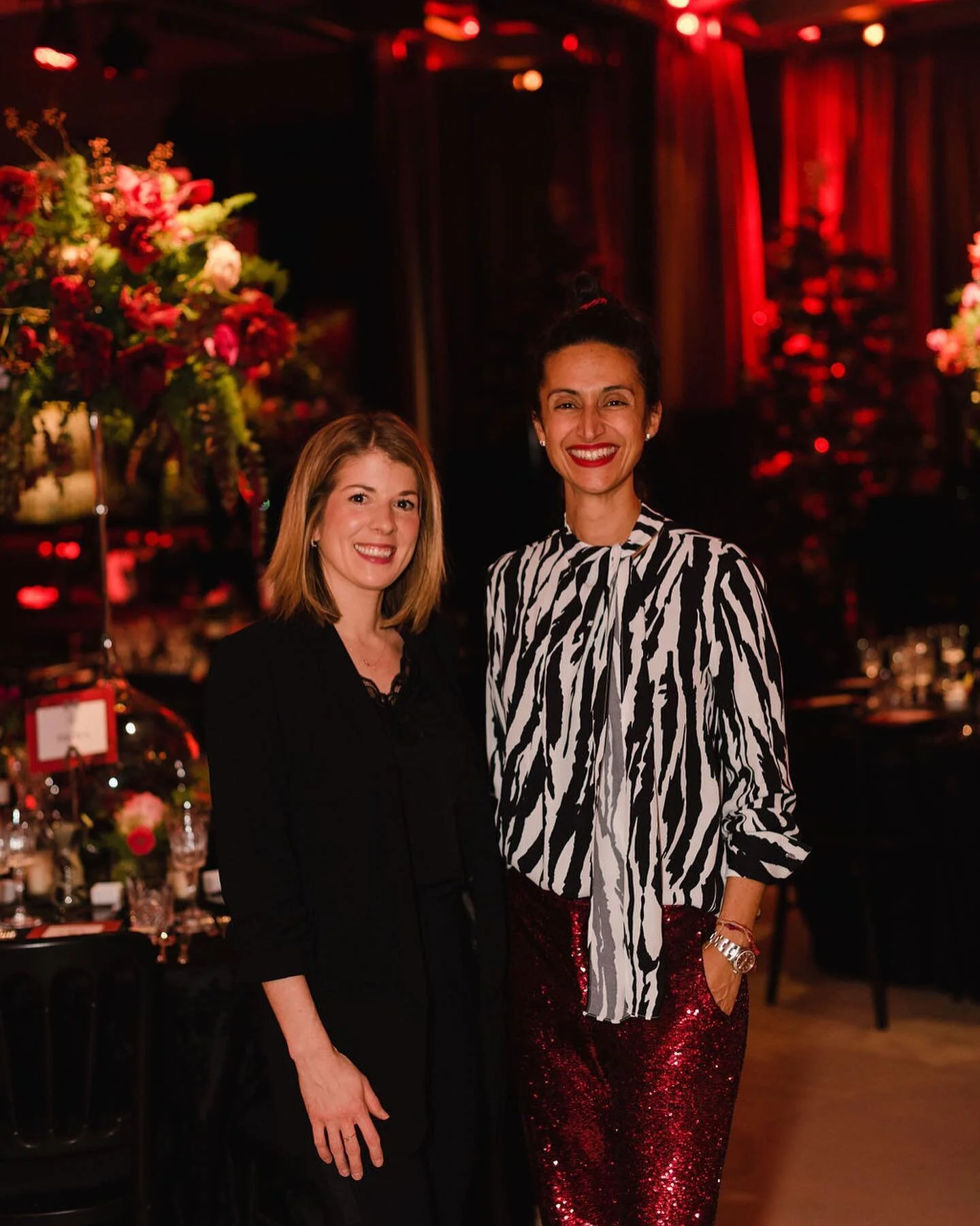 A Gala Rouge et Noir at the @palaiswertheim … love how we created this opulent and elegant flair in combination with the modern concrete structure of the venue. Together with all our partners we once again produced a wonderful and unforgettabl