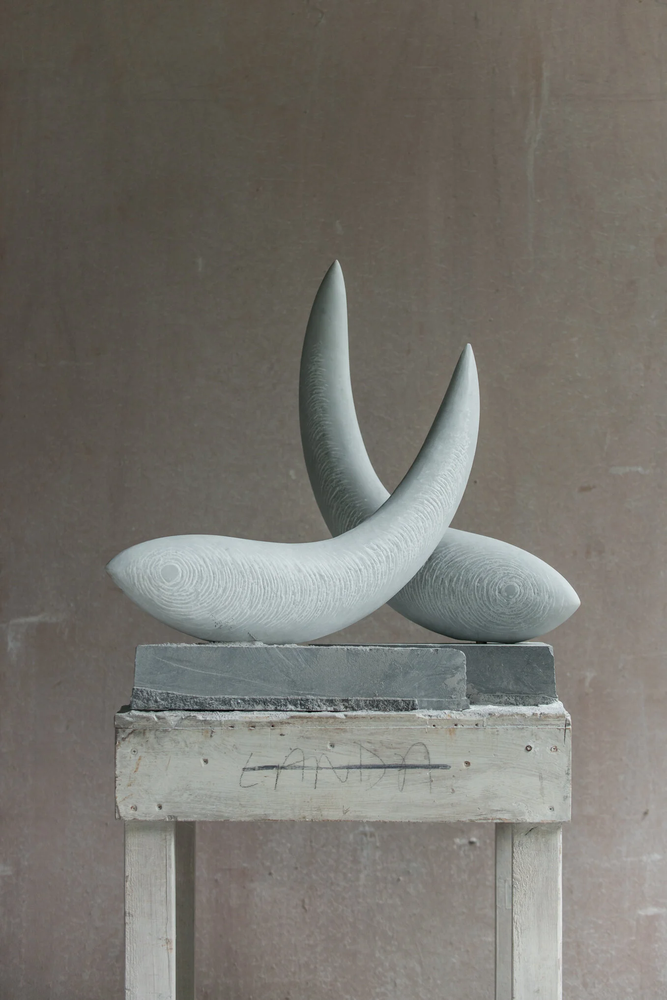 Dominic-welch-stone-sculptor.jpg