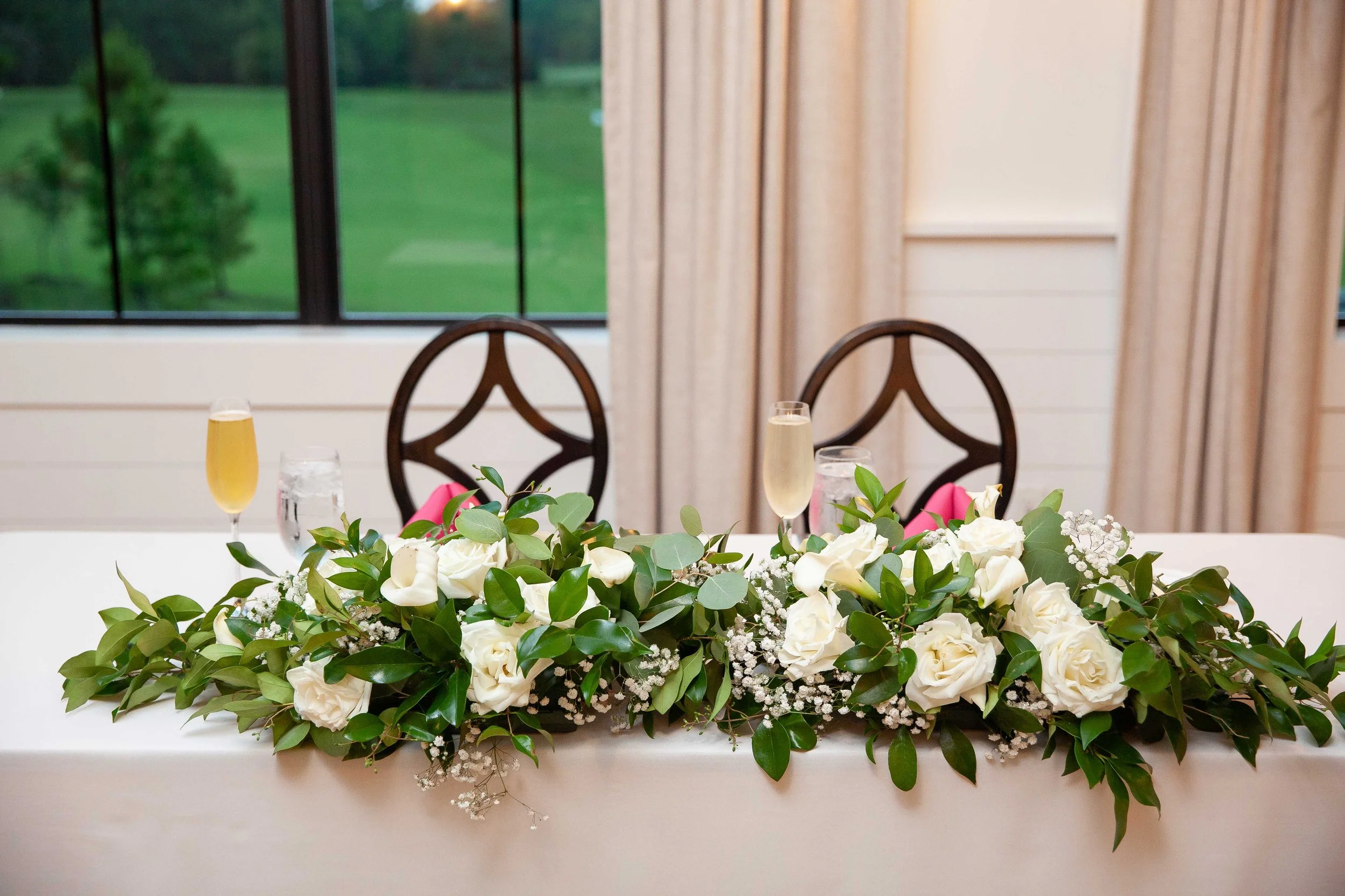 barefoot-florals-bright-pink-flowers-signiture-bayside-chris-booth-photographer