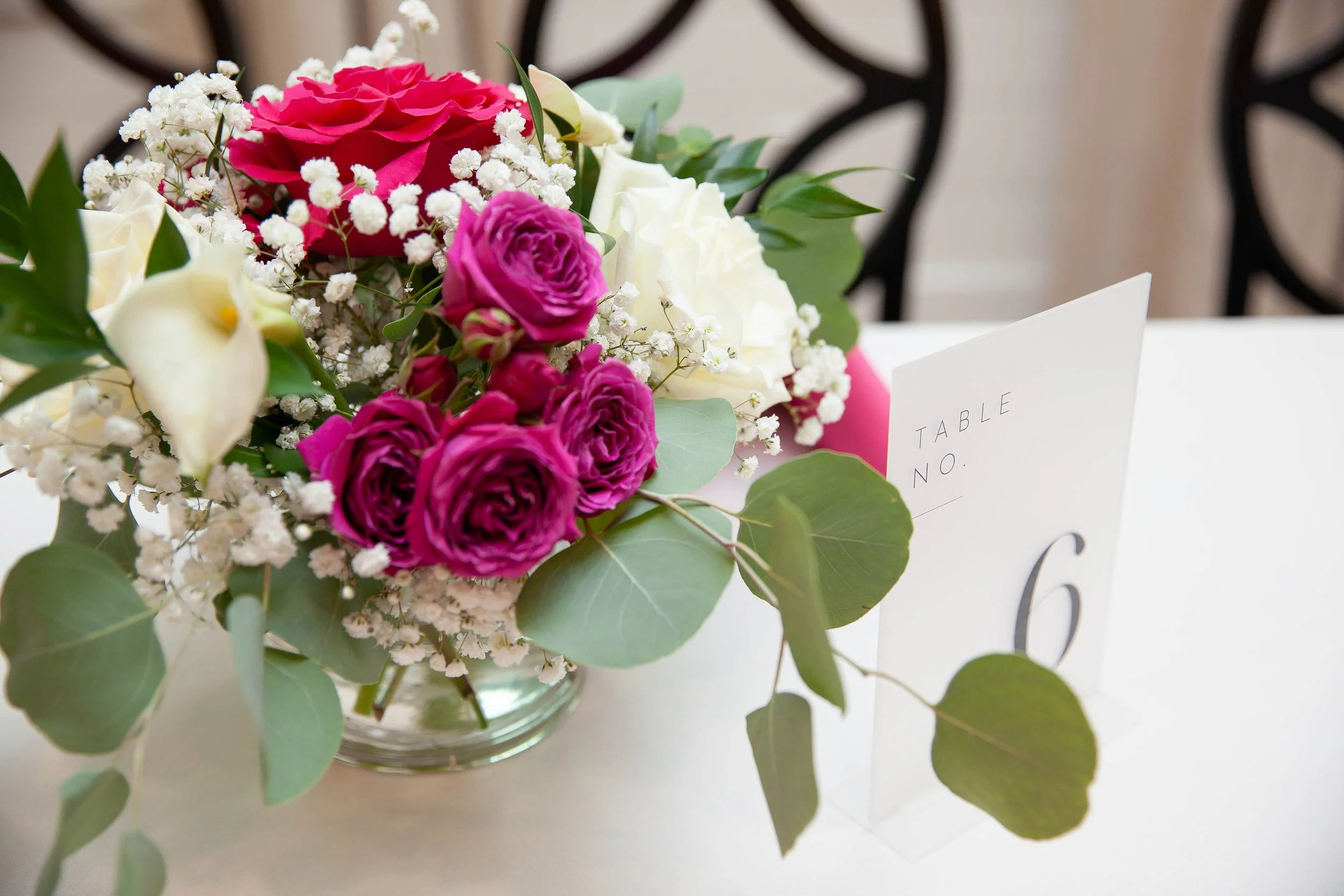 barefoot-florals-bright-pink-flowers-signiture-bayside-chris-booth-photographer