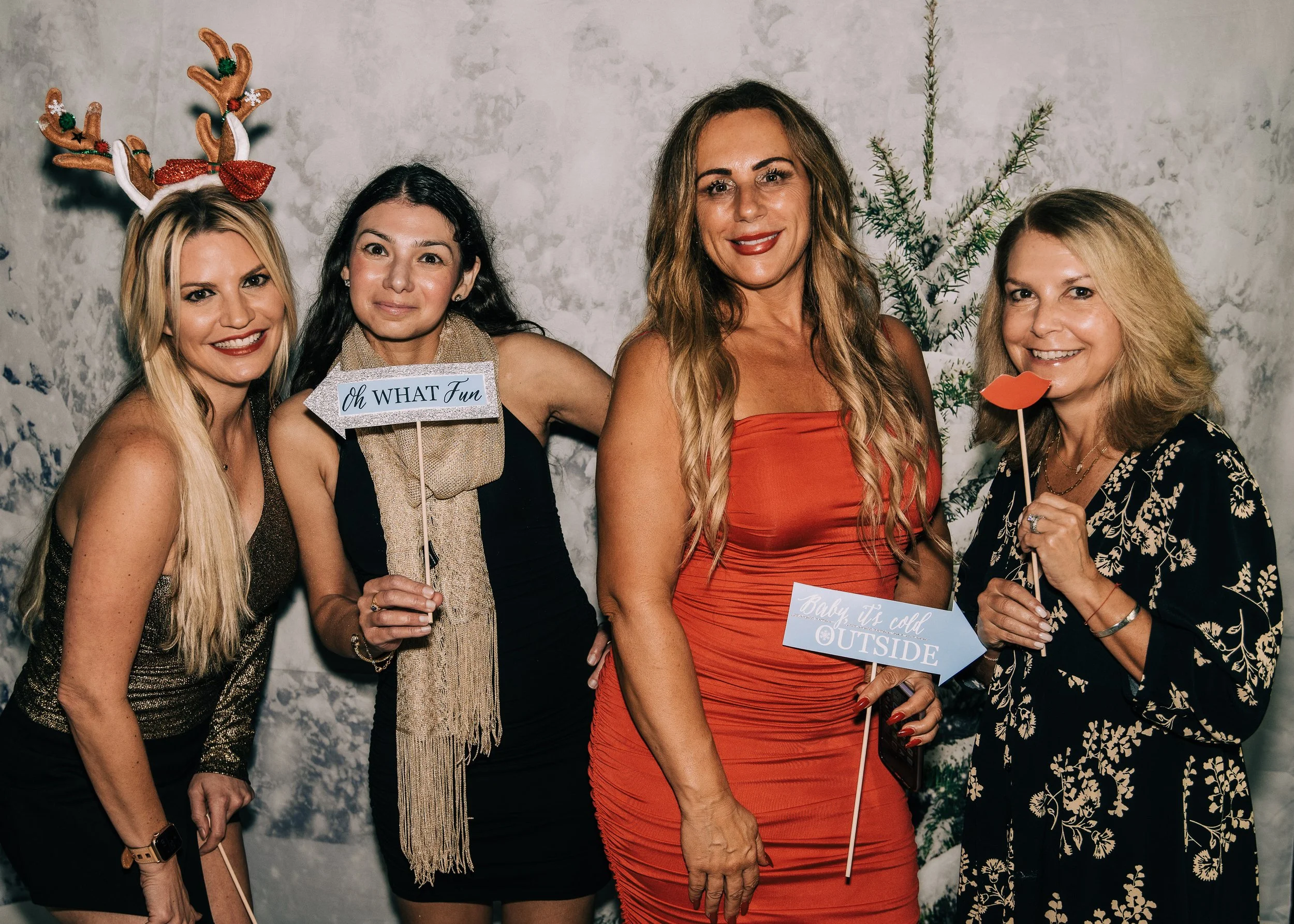Alluvion Christmas Party 2021-22.jpg