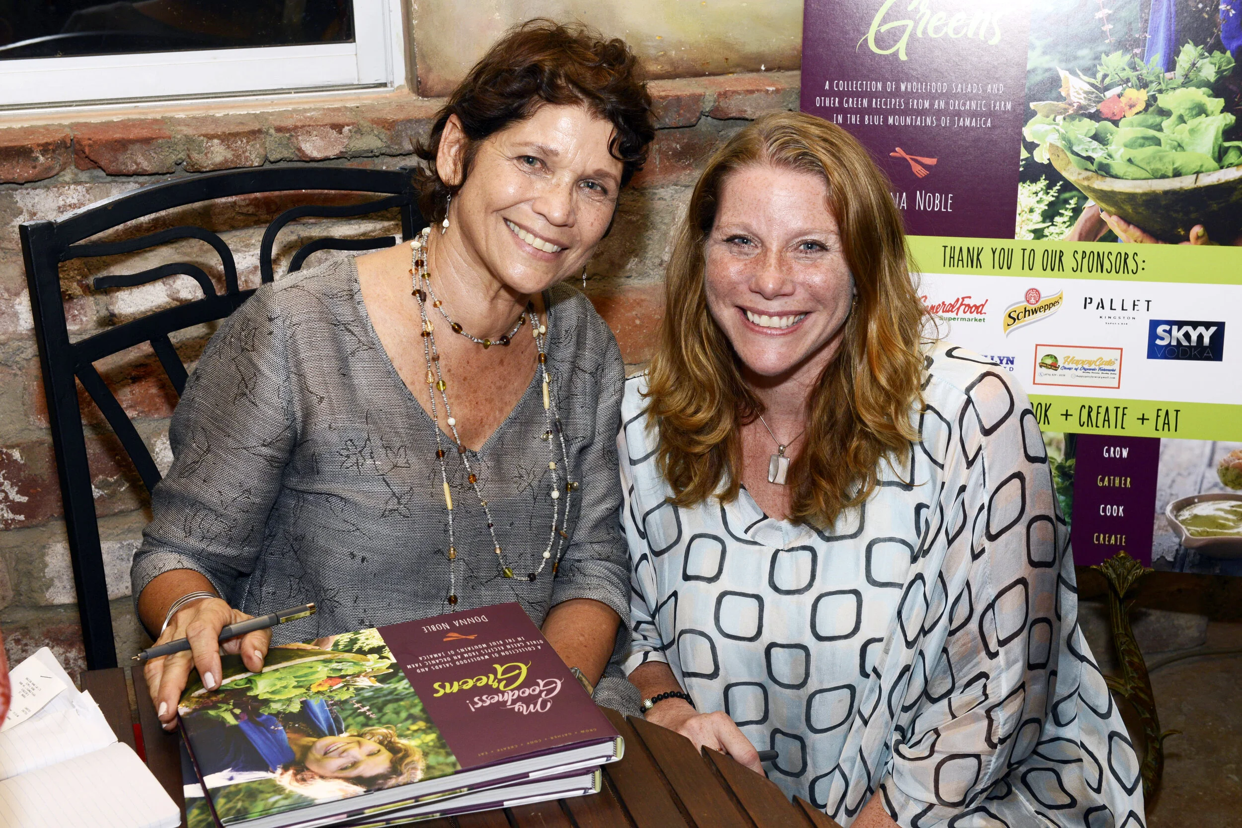 Book Launch - Donna & Robyn DSC0326.JPG