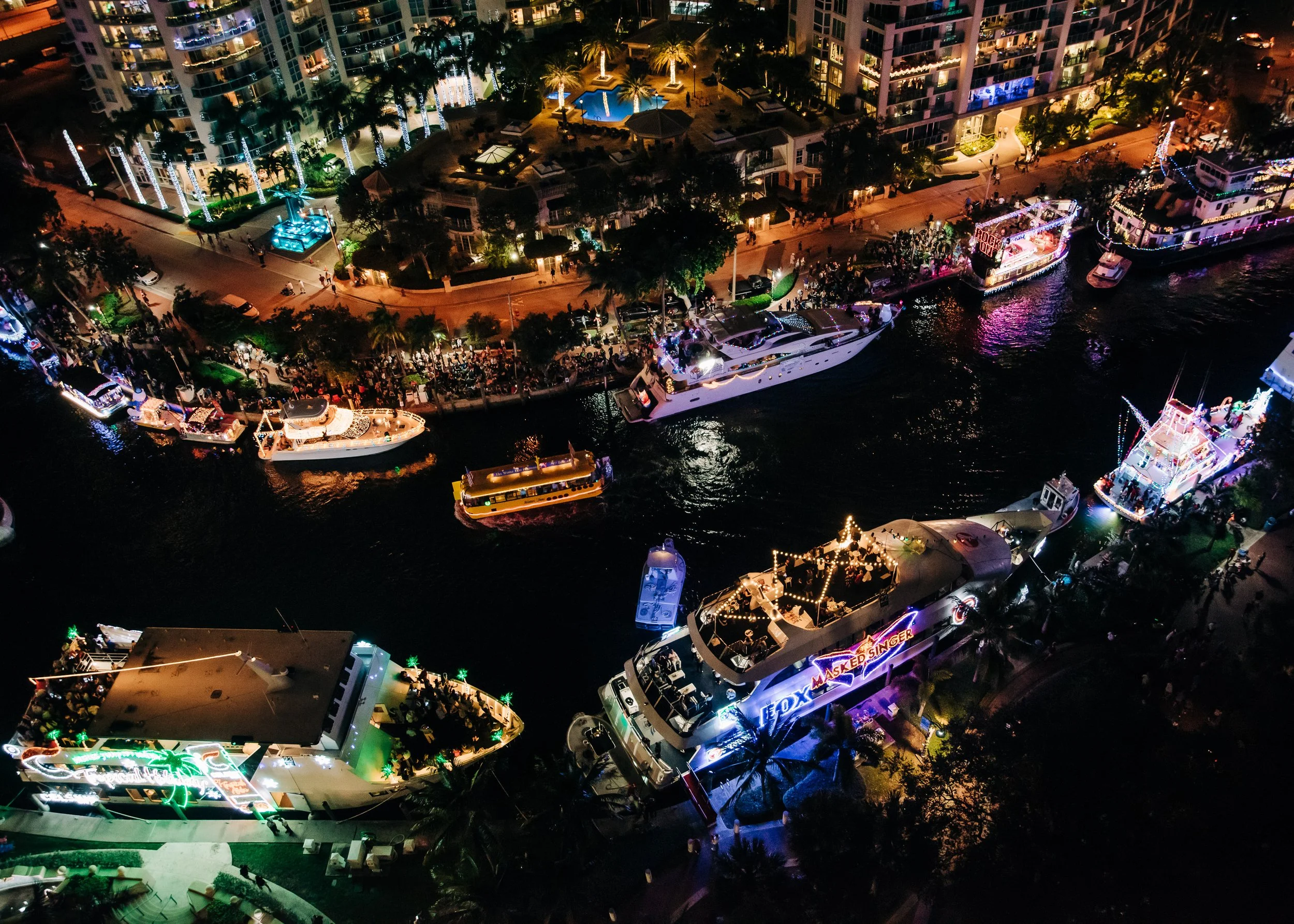Vu River Boat Parade 2021-63.jpg