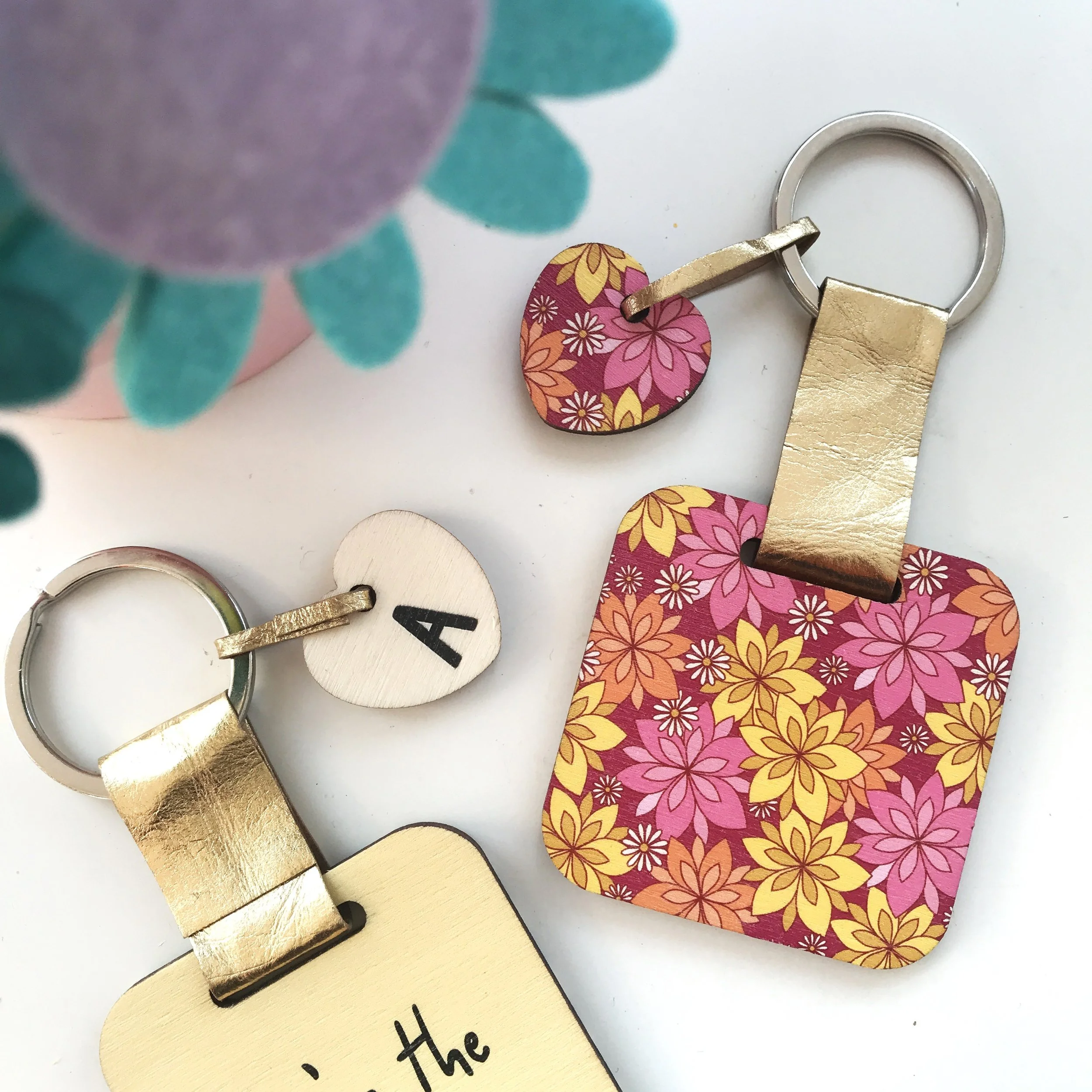 July flower keyring with intial charm.JPG