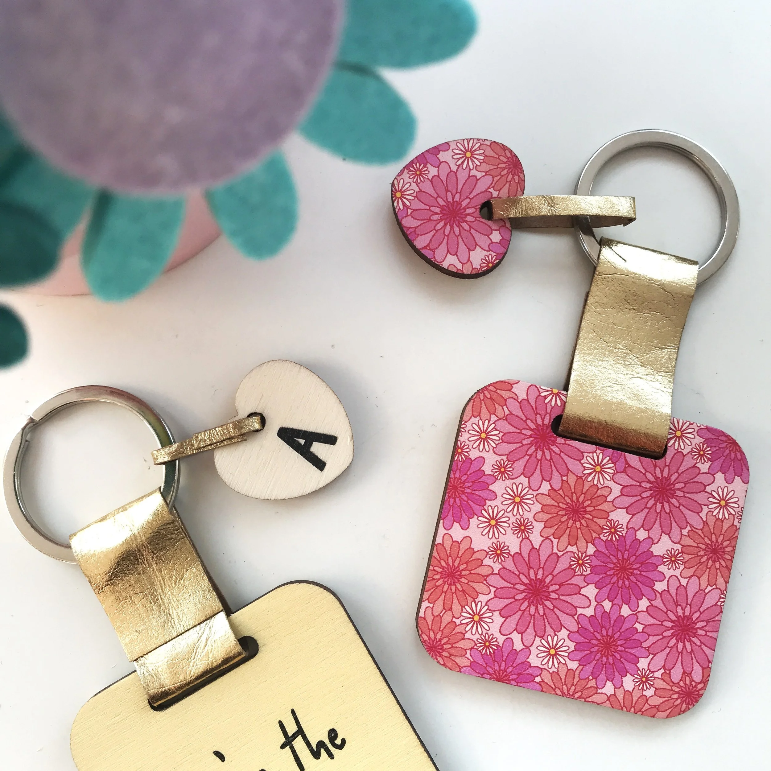 November flower keyring with intial charm.JPG