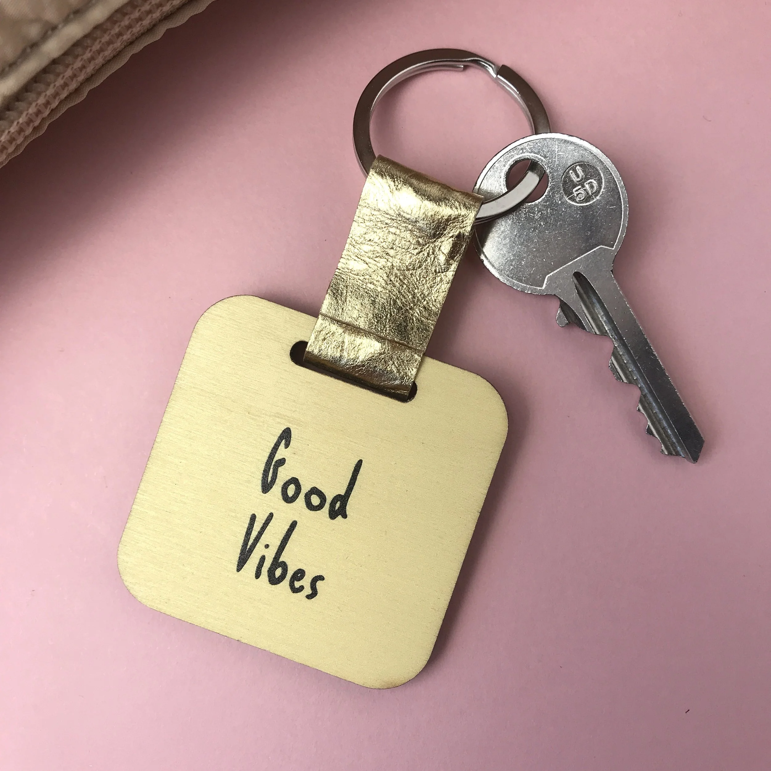 Good vibes message on back of keyring.JPG