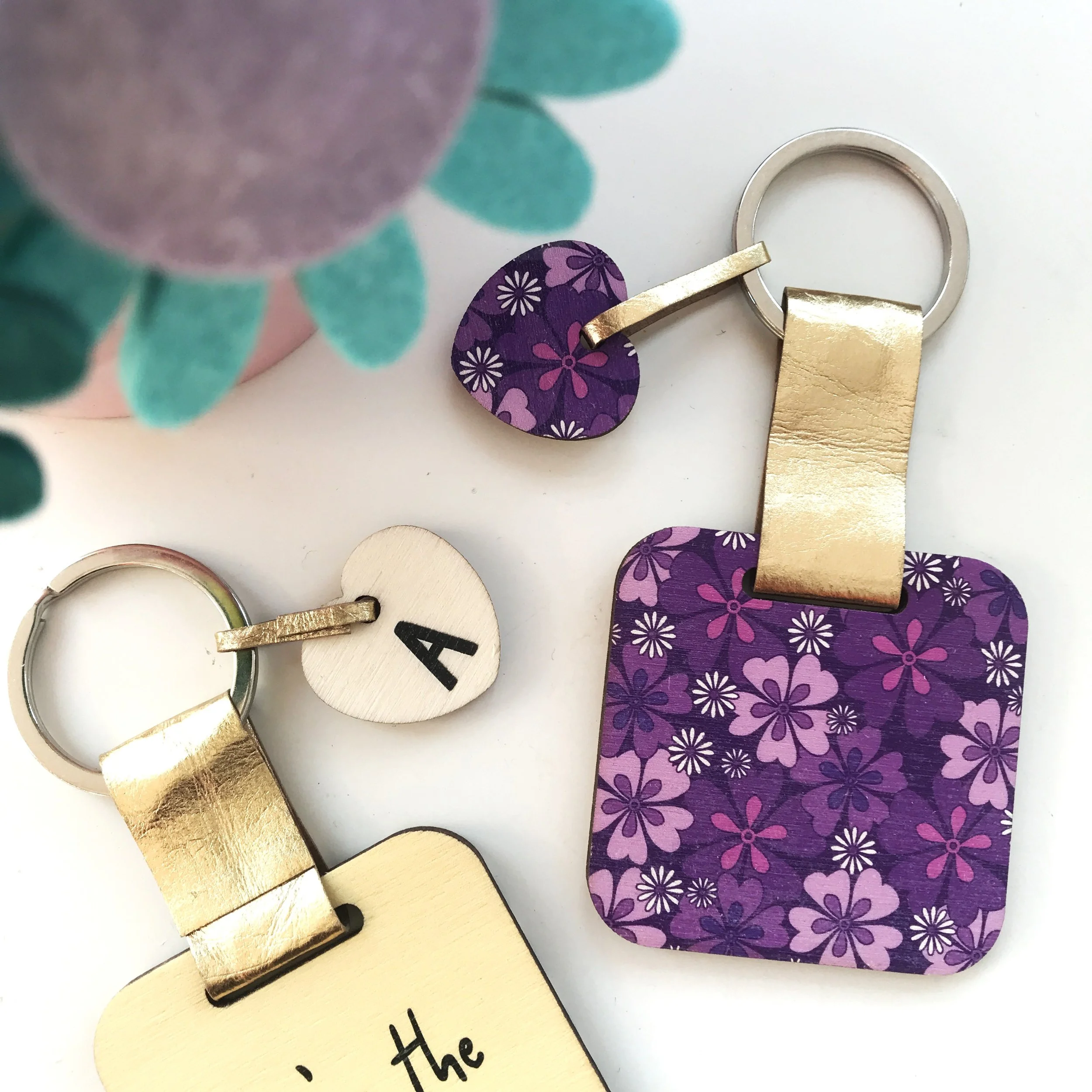 February flower keyring with intial charm.JPG