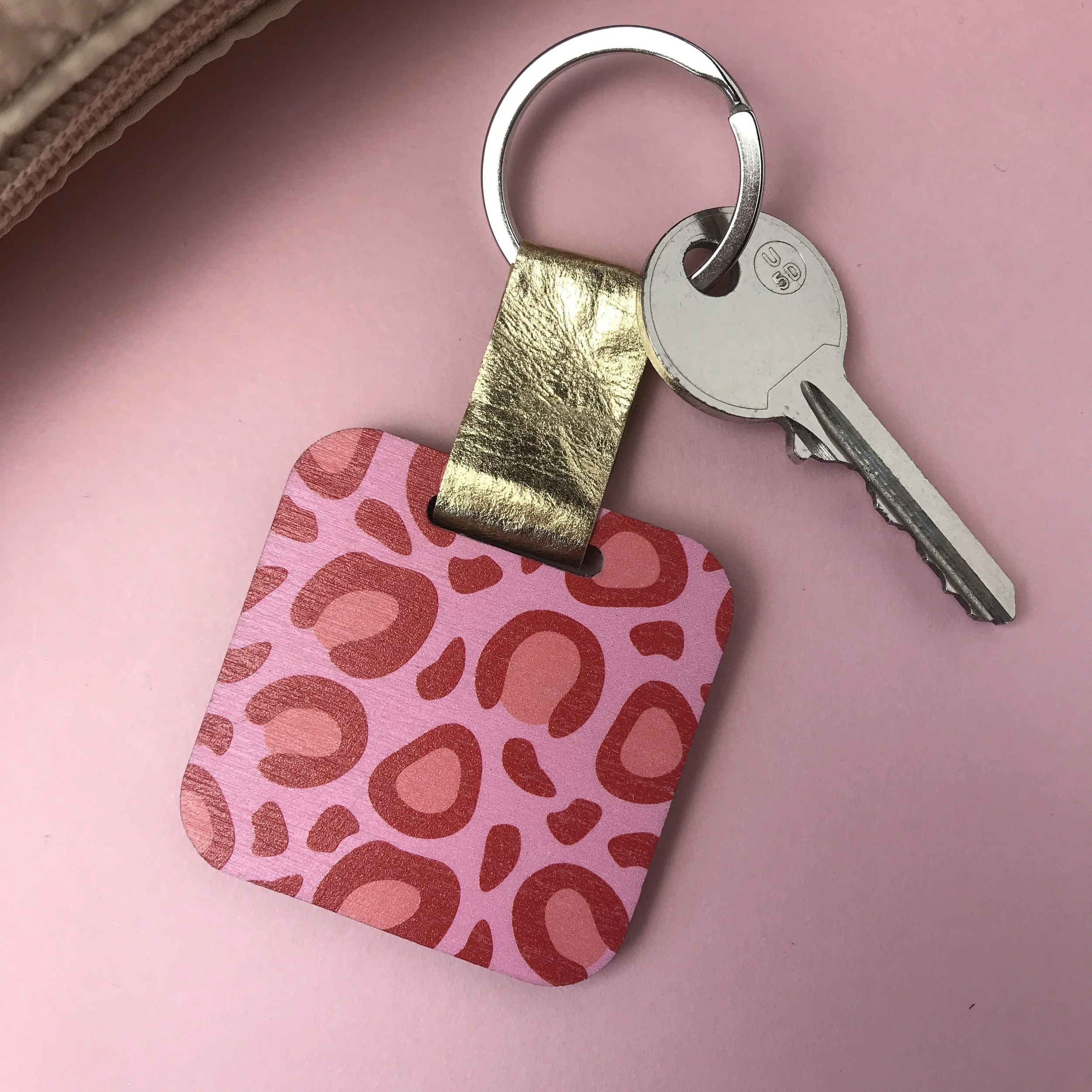 pink and red leopard print keyring.JPG