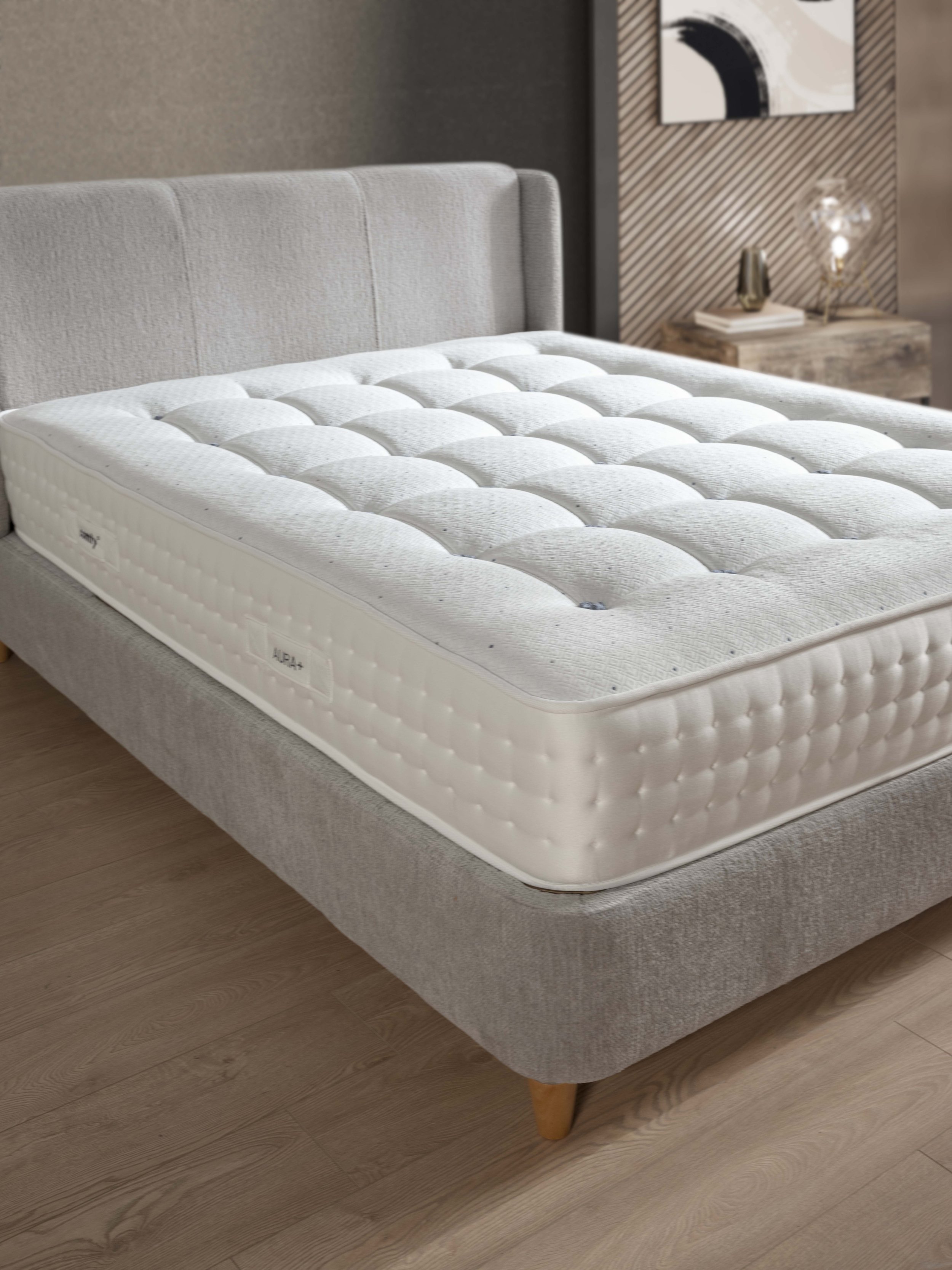 comfyauraplus_DSF1969.jpg
