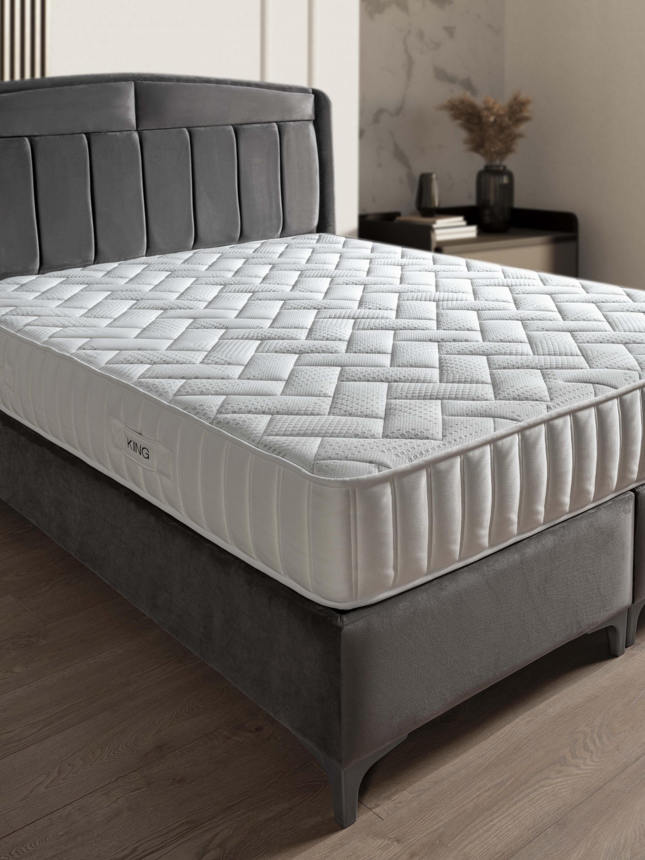 comfyking_DSF1899.jpg
