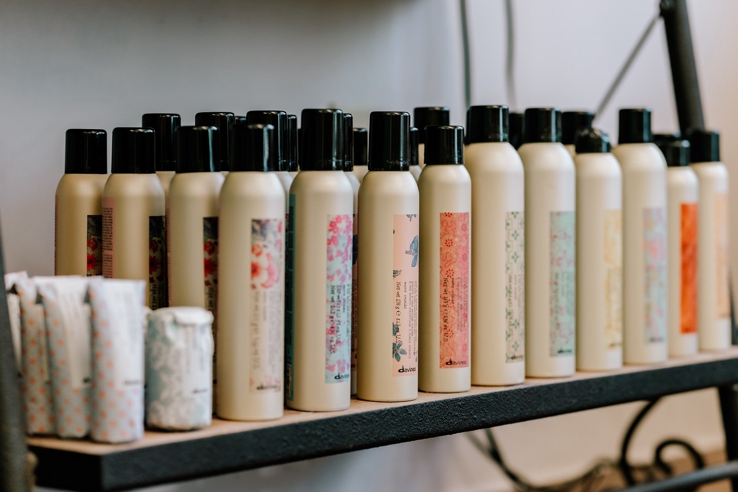 Davines offers a product for every occasion, book a blowout and a stylist and walk you through how to use each product. Call 8286971077 to book📲 #5thavenuesalonhvl #hendersonvillenc #hendersonvillestylist #smallbuisness #828isgreat #flatrocknc