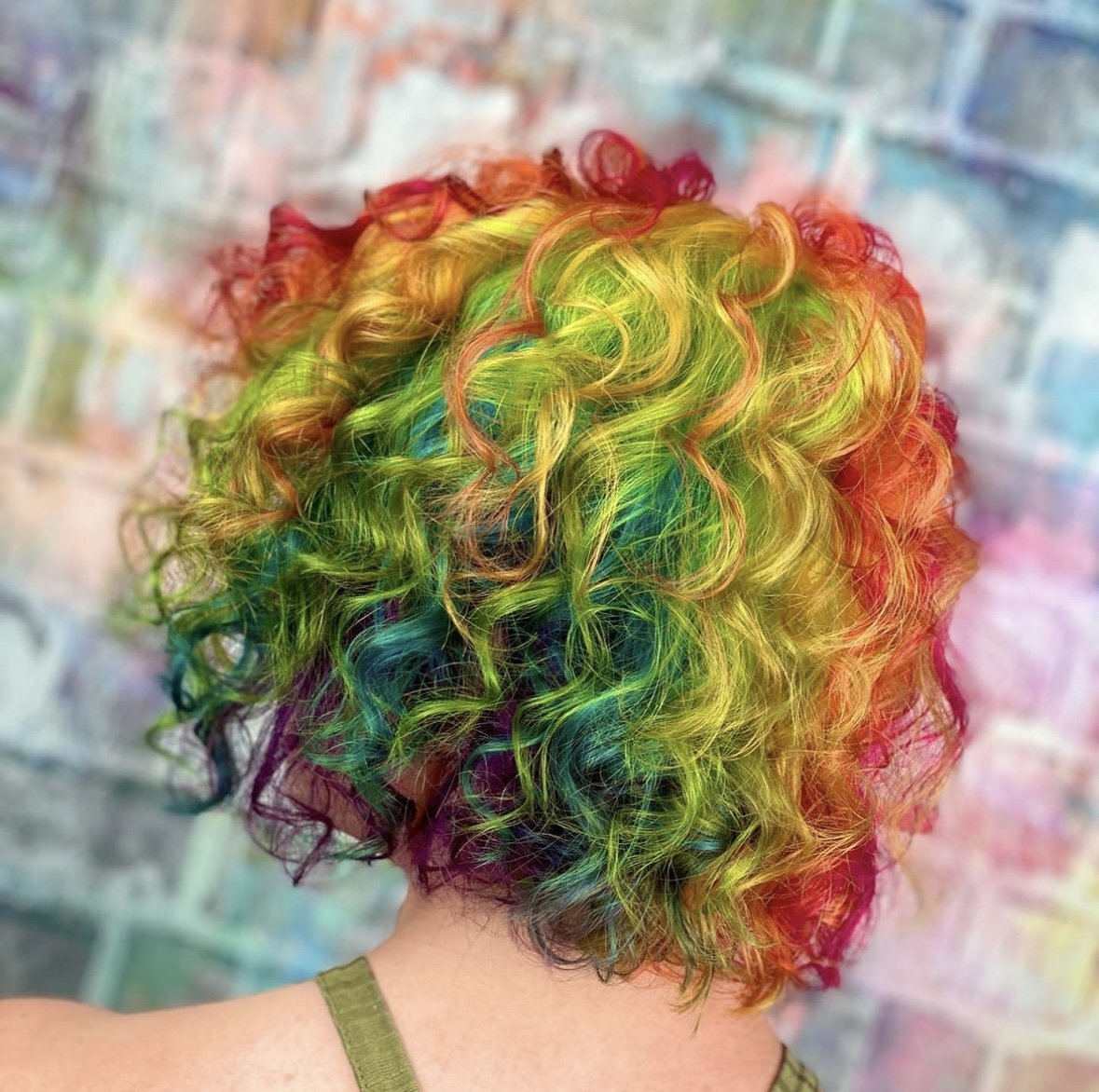 ➿🌈Swirly Twirly Rainbow🌈➿

✨Curly locks are not just a trend, they're a declaration of individuality, and they are sticking around! I'm all about this swirling, twirling rainbow journey!

✨Fun fact: I'm a maestro of the Curly Cut, but shhh&hellip; 