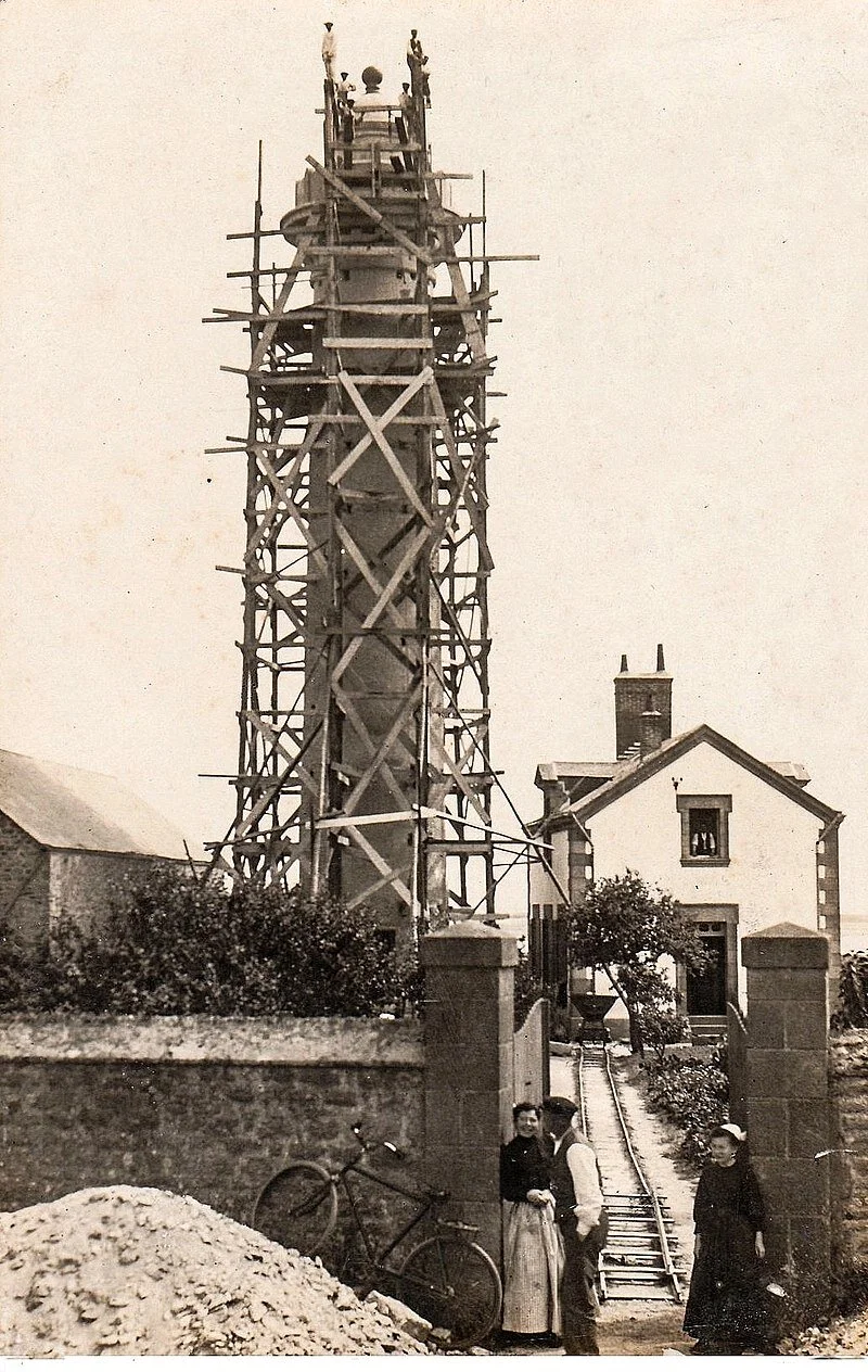 L'histoire du phare — Phare de Kerbel