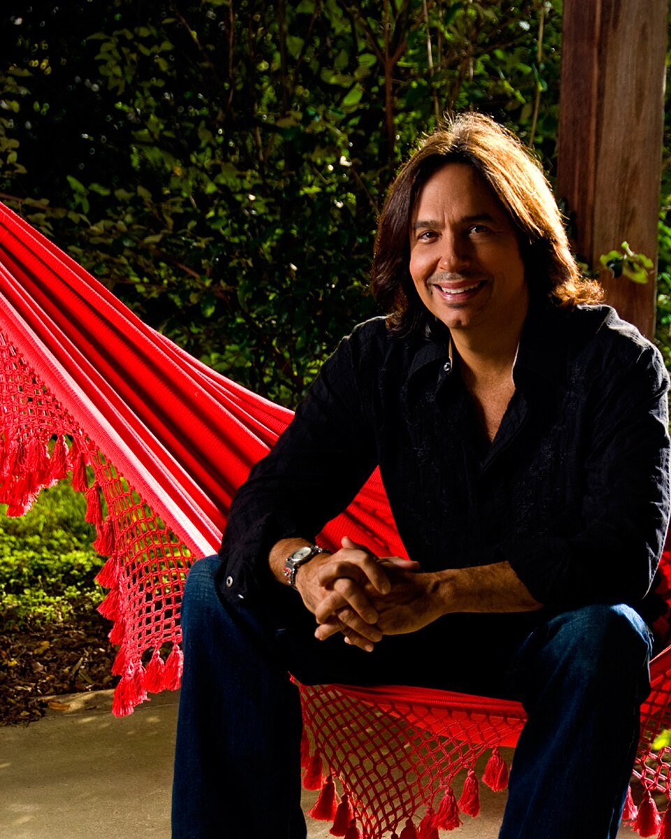 Christmas on the Keys: Piano Concert with James T. Slater