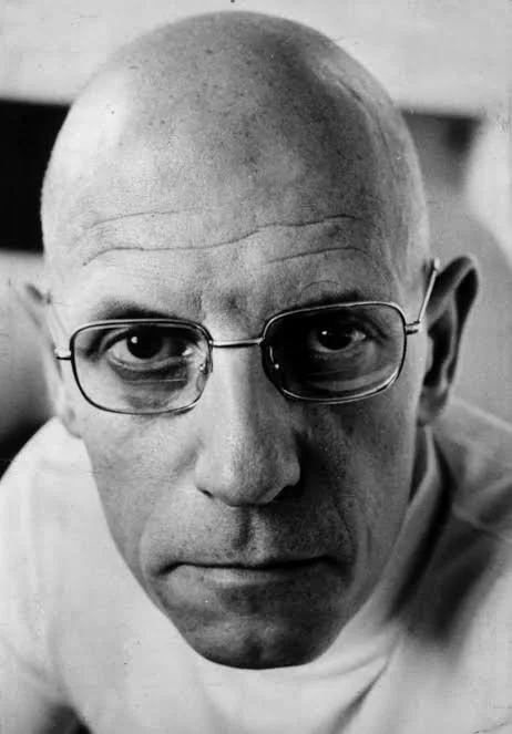 »Vorstöße der Philosophie«  Postmoderne zwischen Relativismus und Aufklärung - Foucault und die Frage nach Wahrheit, Kritik und Mündigkeit