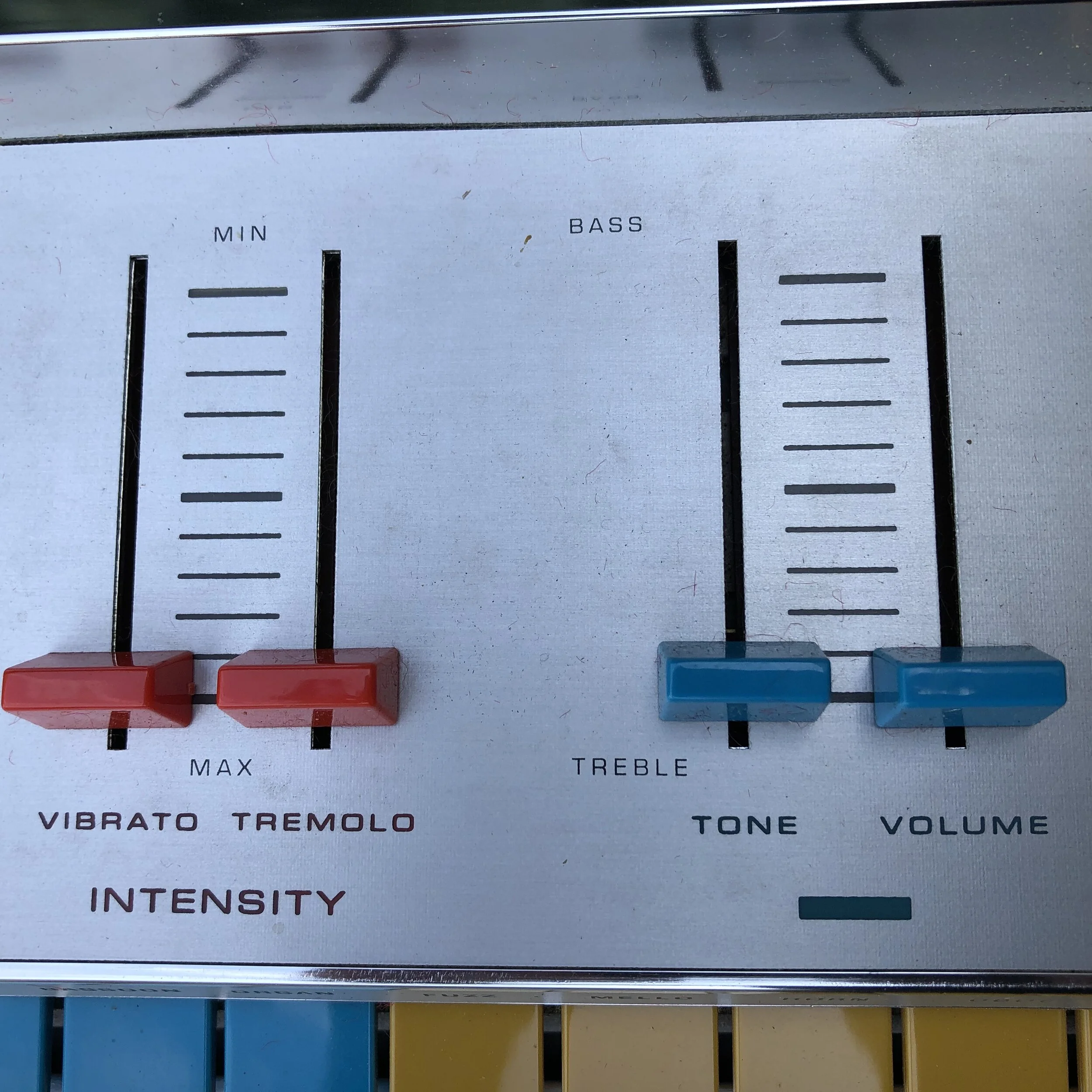 Condor Knobs Closeup.JPG