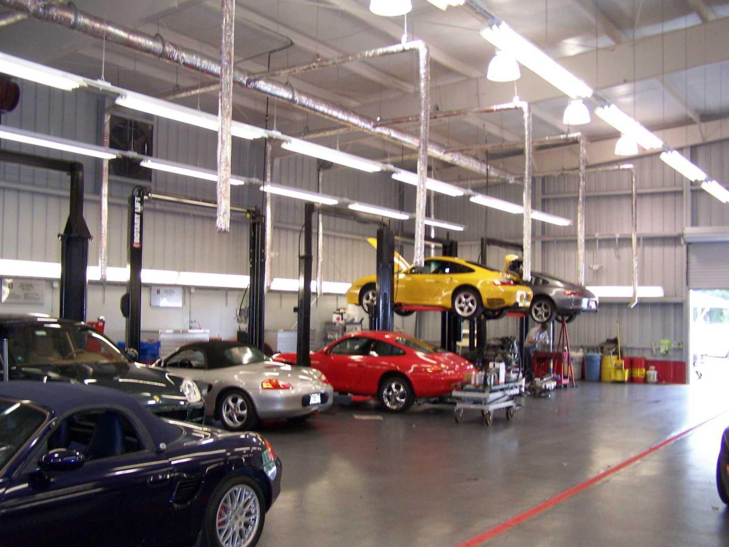 porsche_service_center.jpg