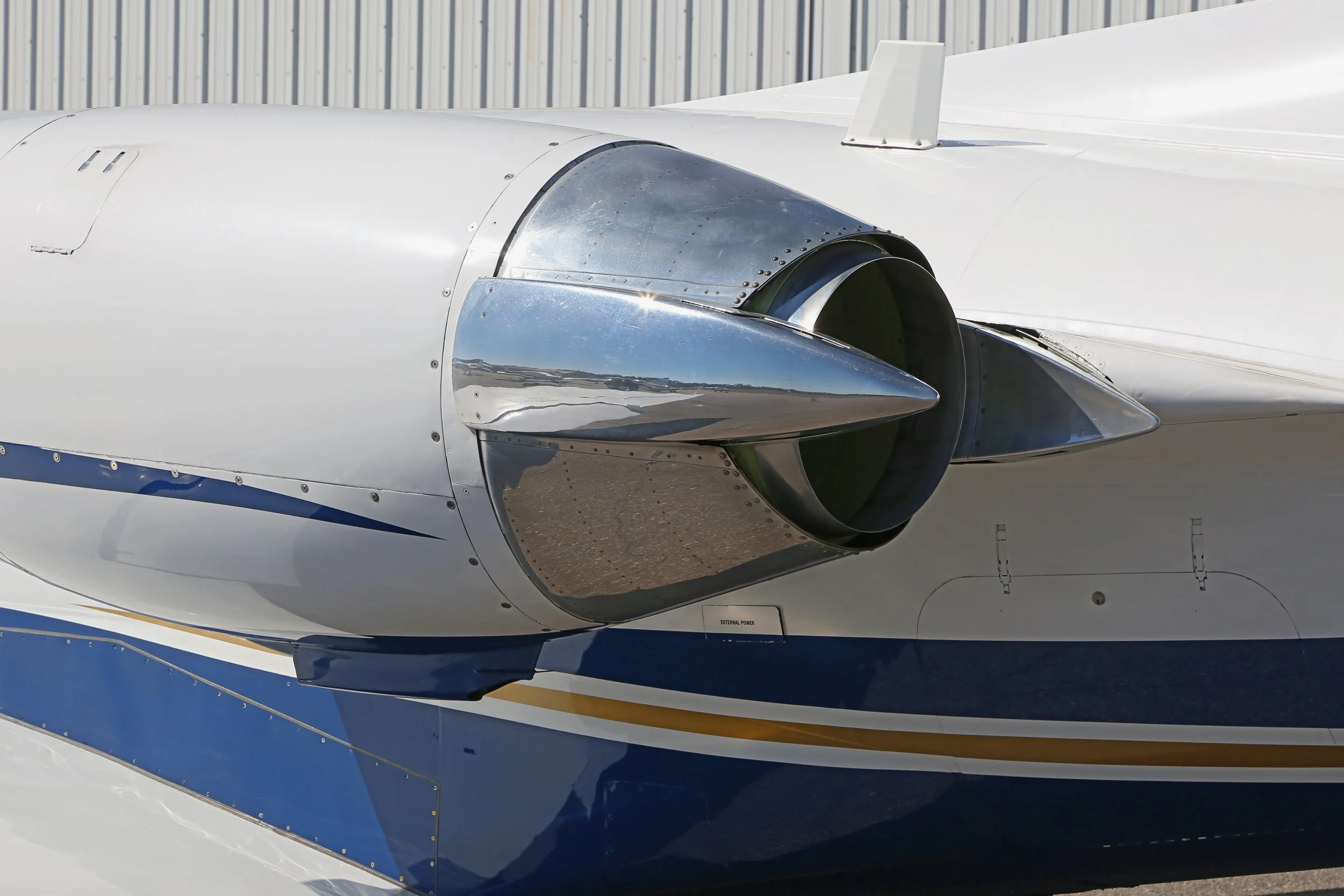 N990MR 1983 CESSNA CITATION II PORT TURBINE EXHAUST.jpg