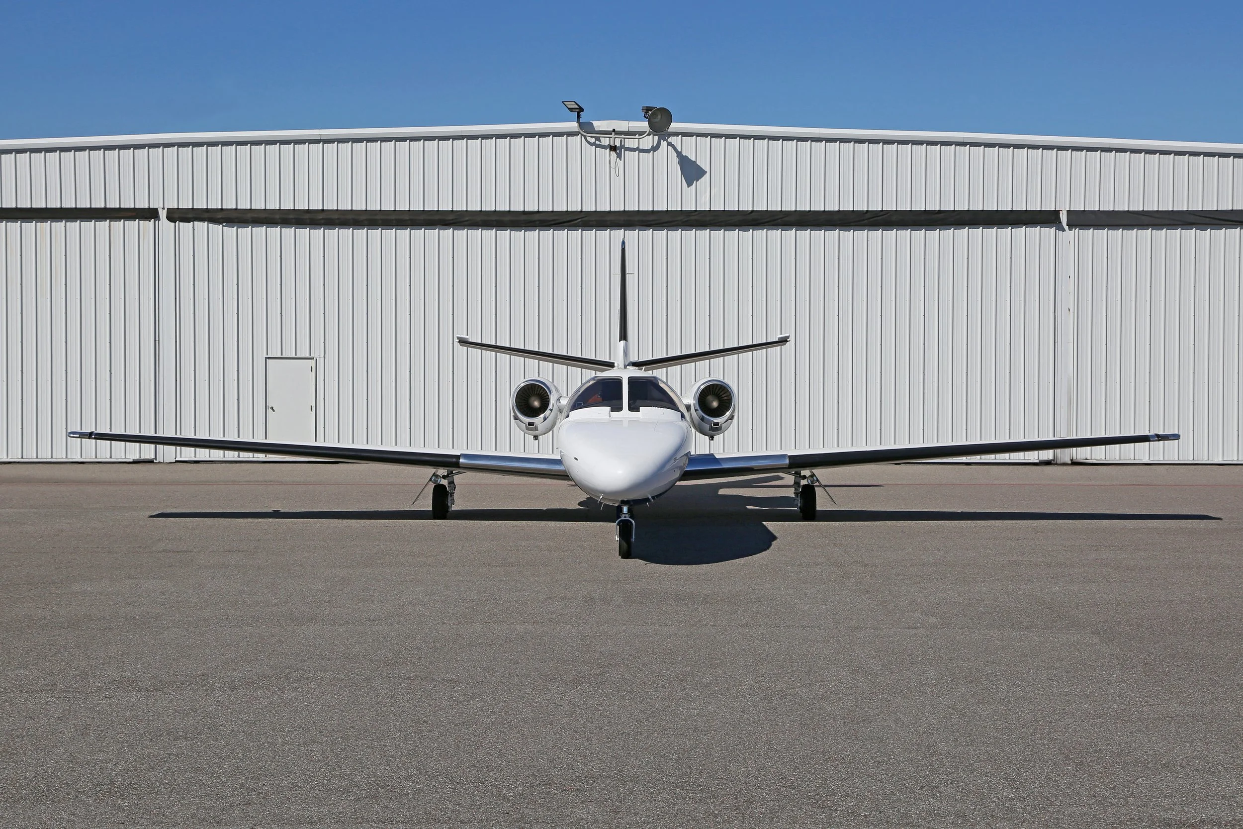 N990MR 1983 CESSNA CITATION II Head On  1 High Detail.jpg
