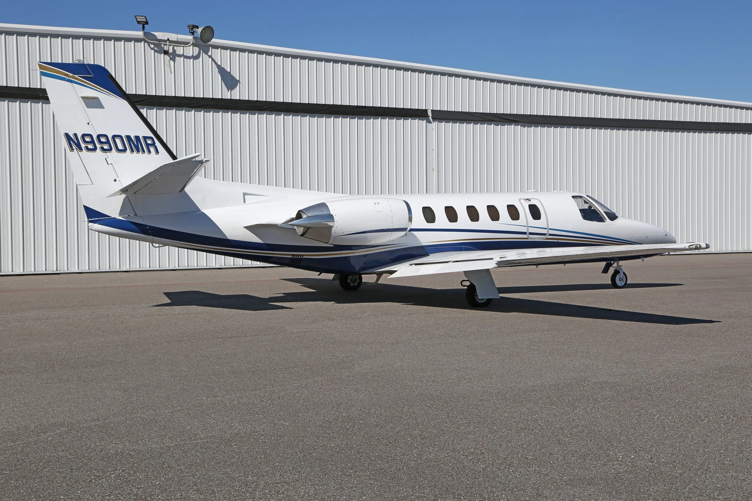 N990MR 1983 CESSNA CITATION II STARBOARD REAR QTR 6.jpg