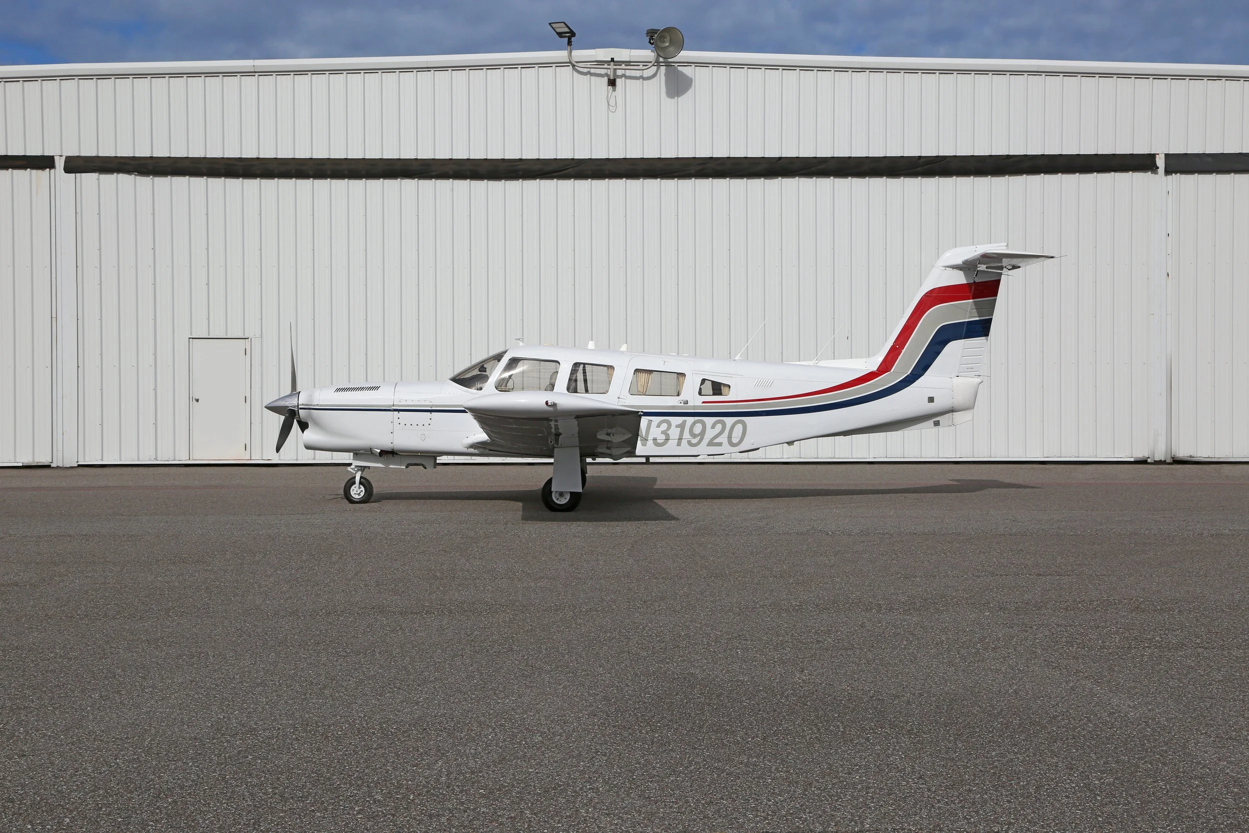 1978 Piper Turbo LANCE II N31920 PORT side 3 Big.jpg
