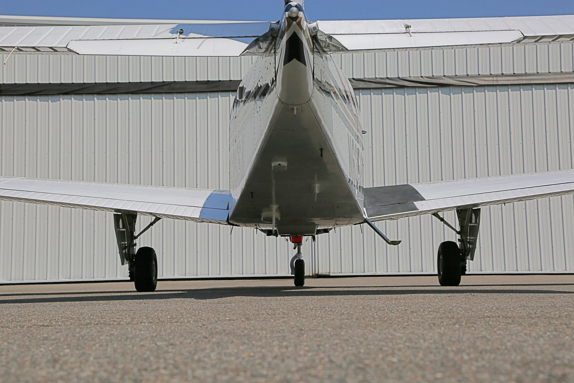 2000 BONANZA A36 Underbelly From Rear.jpg
