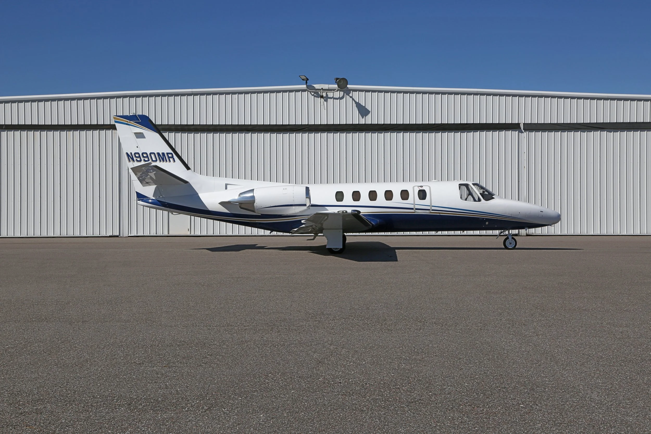 N990MR 1983 CESSNA CITATION II STARBOARD SIDE 7.jpg