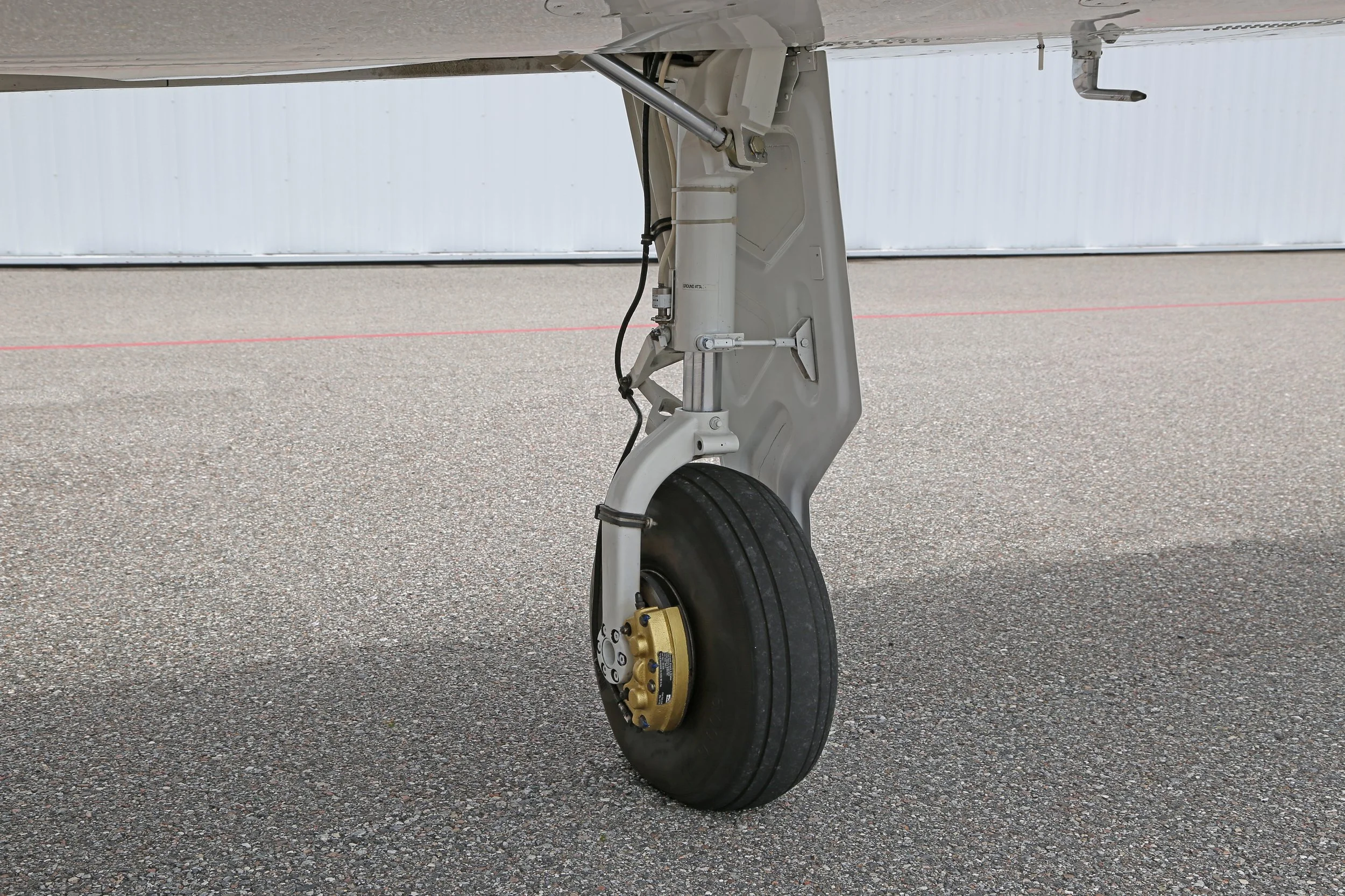 2008 PIPER MALIBU N518C Port Landing Gear 3.jpg