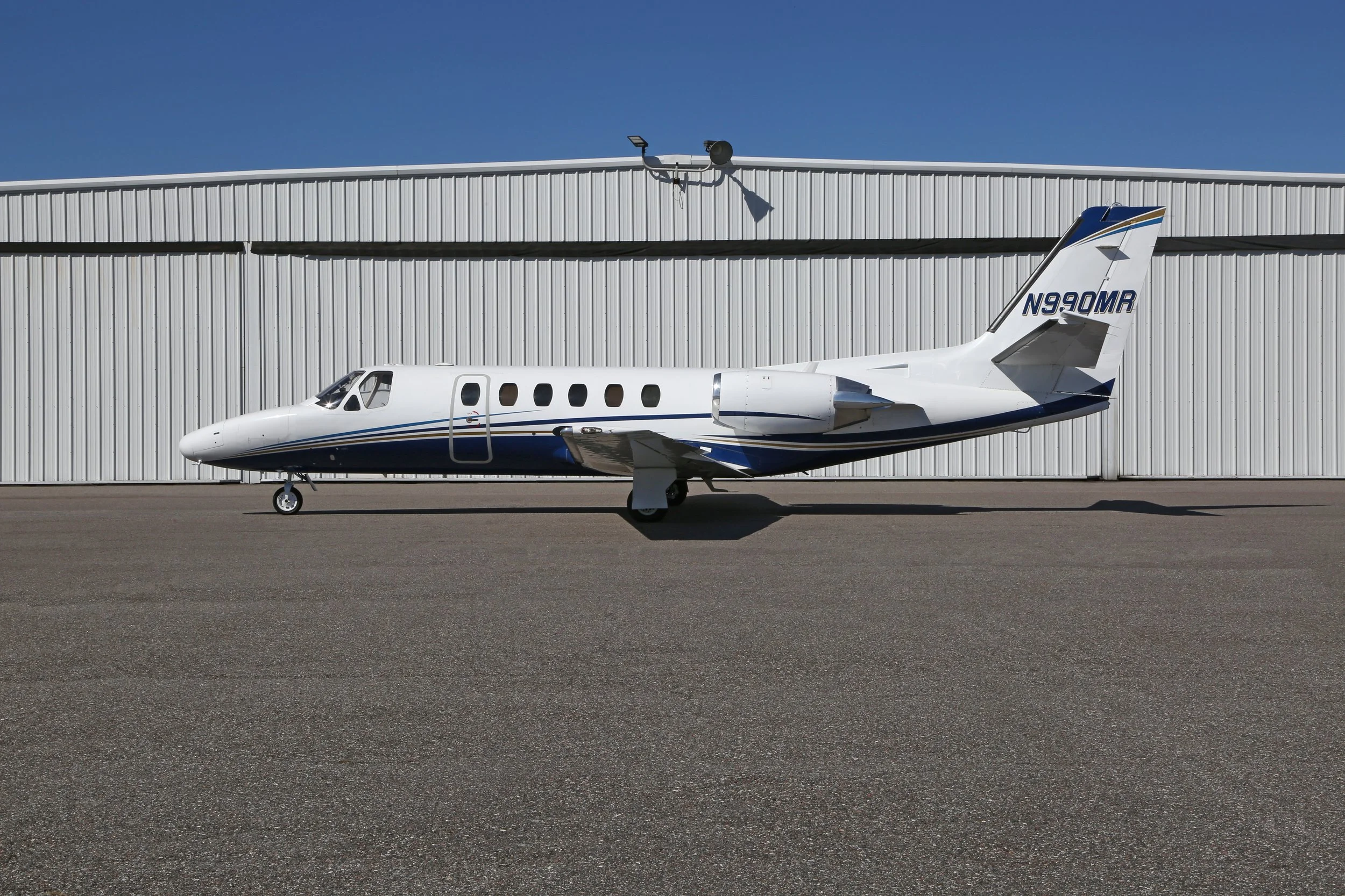 N990MR 1983 CESSNA CITATION II PORT SIDE 3.jpg