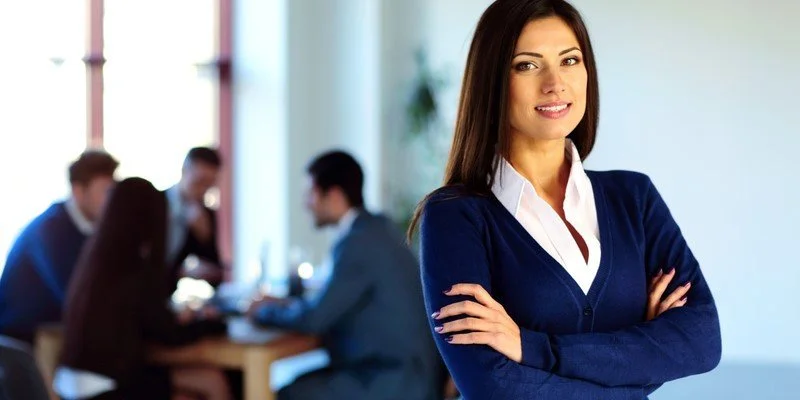Professional businesswoman representing coaching and Microsoft Project training services.
