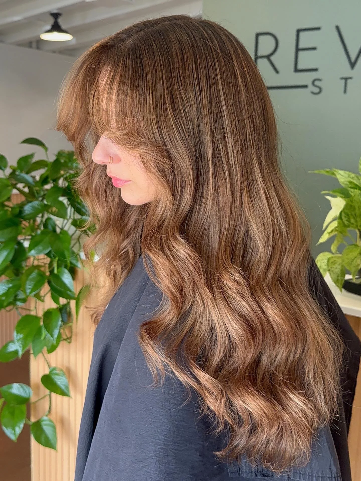 Effortless, dimensional, and made to move ✨
@mercedesgorehair brought these custom brunettes to life with the perfect blend of depth + softness 🤎

From subtle refreshes to full custom color, your Spring hair starts here 🌿
Consider this your Friday 